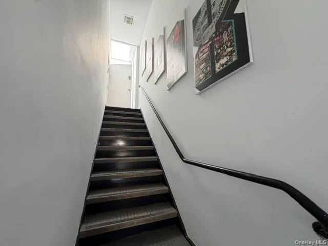 3928 Tremont Avenue, New York, NY, ,Commercial Lease,For Rent,Tremont,0,1054651 3928 Tremont Avenue, New York, NY, ,Commercial Lease,For Rent,Tremont,0,1054651