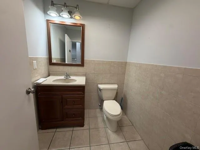 3928 Tremont Avenue, New York, NY, ,Commercial Lease,For Rent,Tremont,0,1054651 3928 Tremont Avenue, New York, NY, ,Commercial Lease,For Rent,Tremont,0,1054651