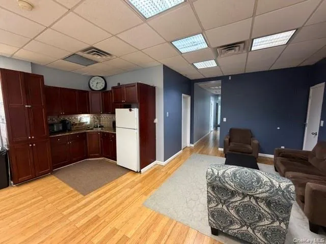 3928 Tremont Avenue, New York, NY, ,Commercial Lease,For Rent,Tremont,0,1054651 3928 Tremont Avenue, New York, NY, ,Commercial Lease,For Rent,Tremont,0,1054651