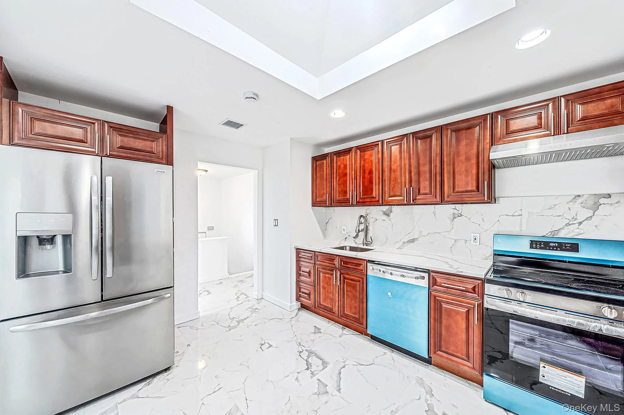 39 Pond Path, Brookhaven, NY, 5 Bedrooms Bedrooms, 10 Rooms Rooms,2 BathroomsBathrooms,Residential,For Rent,Pond,0,1054656 39 Pond Path, Brookhaven, NY, 5 Bedrooms Bedrooms, 10 Rooms Rooms,2 BathroomsBathrooms,Residential,For Rent,Pond,0,1054656