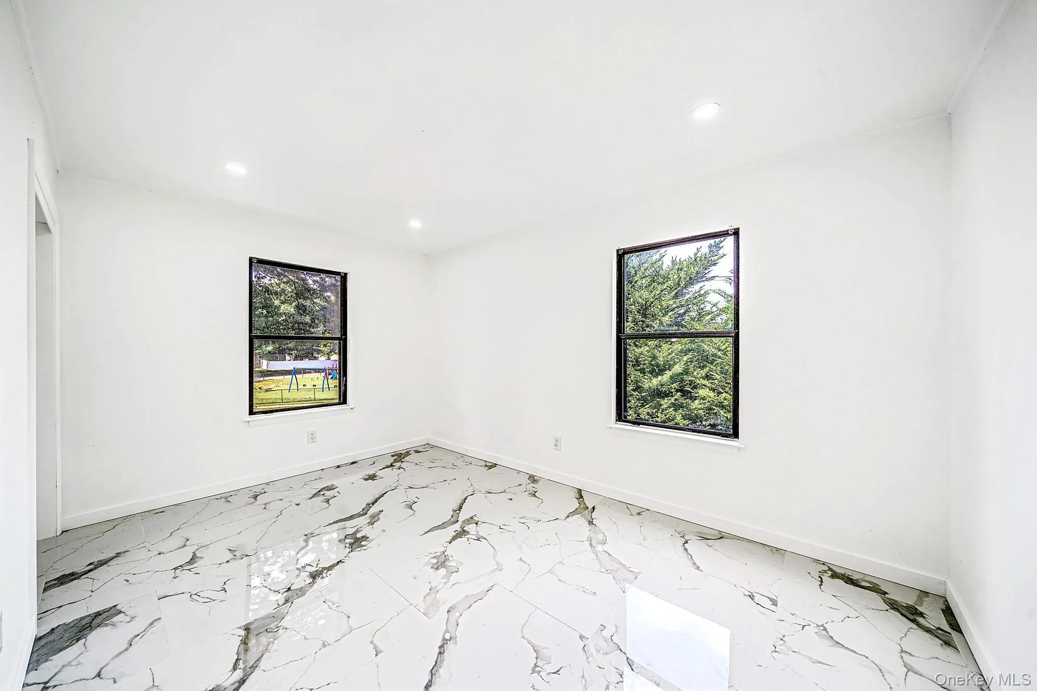 39 Pond Path, Brookhaven, NY, 5 Bedrooms Bedrooms, 10 Rooms Rooms,2 BathroomsBathrooms,Residential,For Rent,Pond,0,1054656 39 Pond Path, Brookhaven, NY, 5 Bedrooms Bedrooms, 10 Rooms Rooms,2 BathroomsBathrooms,Residential,For Rent,Pond,0,1054656