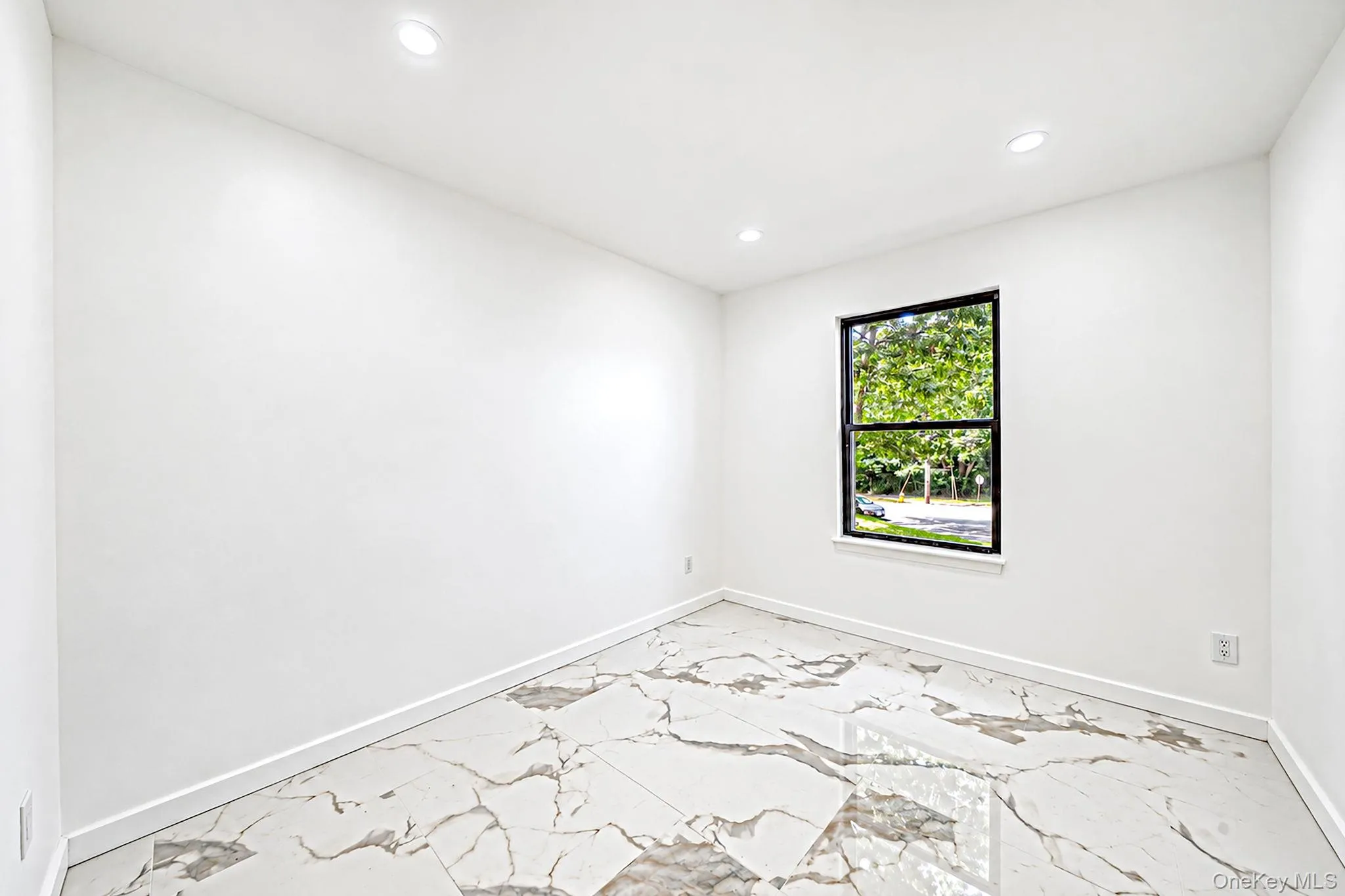 39 Pond Path, Brookhaven, NY, 5 Bedrooms Bedrooms, 10 Rooms Rooms,2 BathroomsBathrooms,Residential,For Rent,Pond,0,1054656 39 Pond Path, Brookhaven, NY, 5 Bedrooms Bedrooms, 10 Rooms Rooms,2 BathroomsBathrooms,Residential,For Rent,Pond,0,1054656