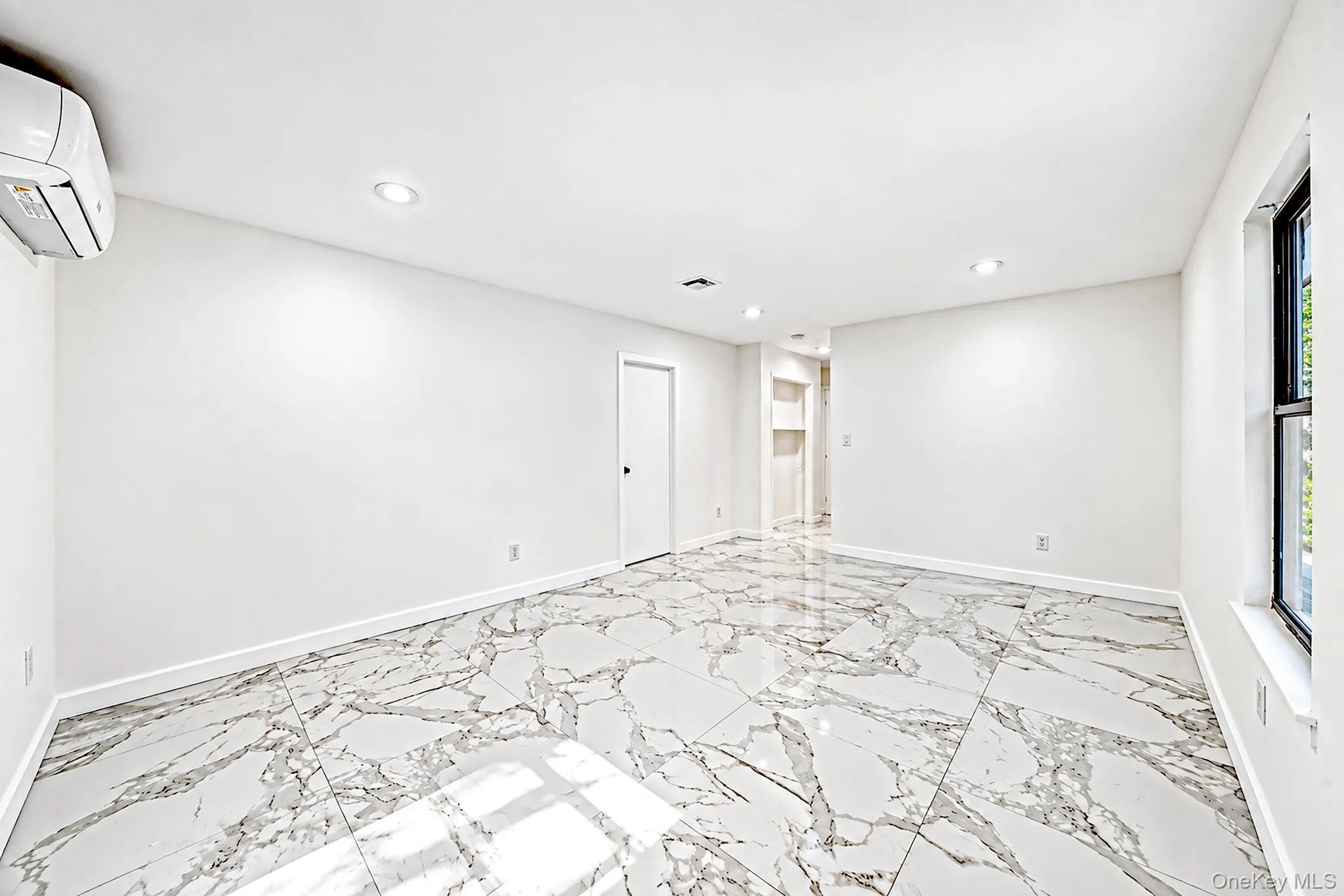 39 Pond Path, Brookhaven, NY, 5 Bedrooms Bedrooms, 10 Rooms Rooms,2 BathroomsBathrooms,Residential,For Rent,Pond,0,1054656 39 Pond Path, Brookhaven, NY, 5 Bedrooms Bedrooms, 10 Rooms Rooms,2 BathroomsBathrooms,Residential,For Rent,Pond,0,1054656