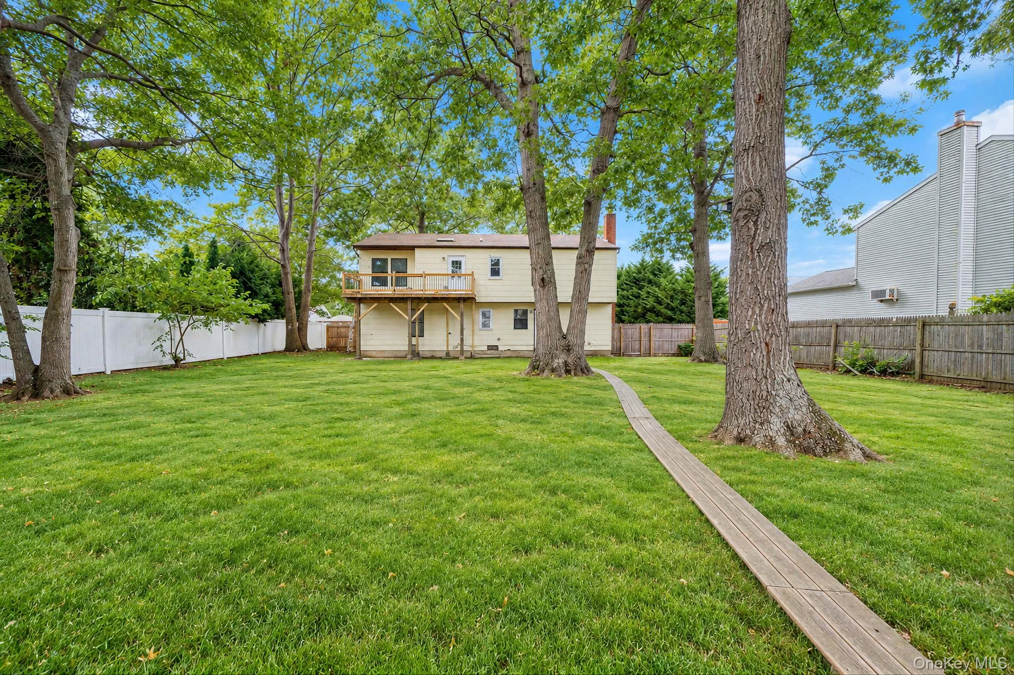 39 Pond Path, Brookhaven, NY, 5 Bedrooms Bedrooms, 10 Rooms Rooms,2 BathroomsBathrooms,Residential,For Rent,Pond,0,1054656 39 Pond Path, Brookhaven, NY, 5 Bedrooms Bedrooms, 10 Rooms Rooms,2 BathroomsBathrooms,Residential,For Rent,Pond,0,1054656