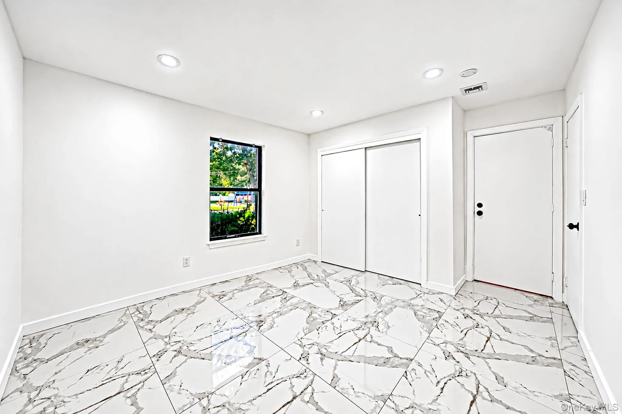 39 Pond Path, Brookhaven, NY, 5 Bedrooms Bedrooms, 10 Rooms Rooms,2 BathroomsBathrooms,Residential,For Rent,Pond,0,1054656 39 Pond Path, Brookhaven, NY, 5 Bedrooms Bedrooms, 10 Rooms Rooms,2 BathroomsBathrooms,Residential,For Rent,Pond,0,1054656