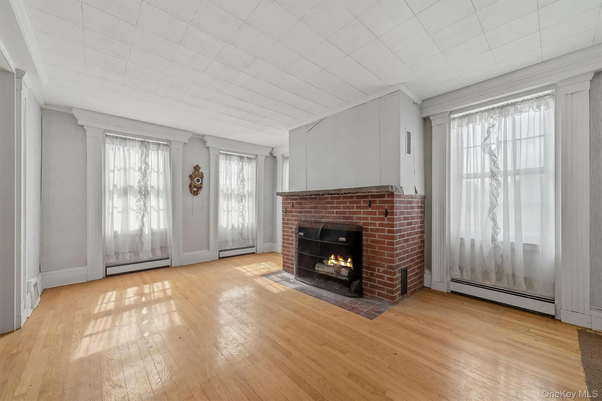 Parlor Rm/Den Parlor Rm/Den