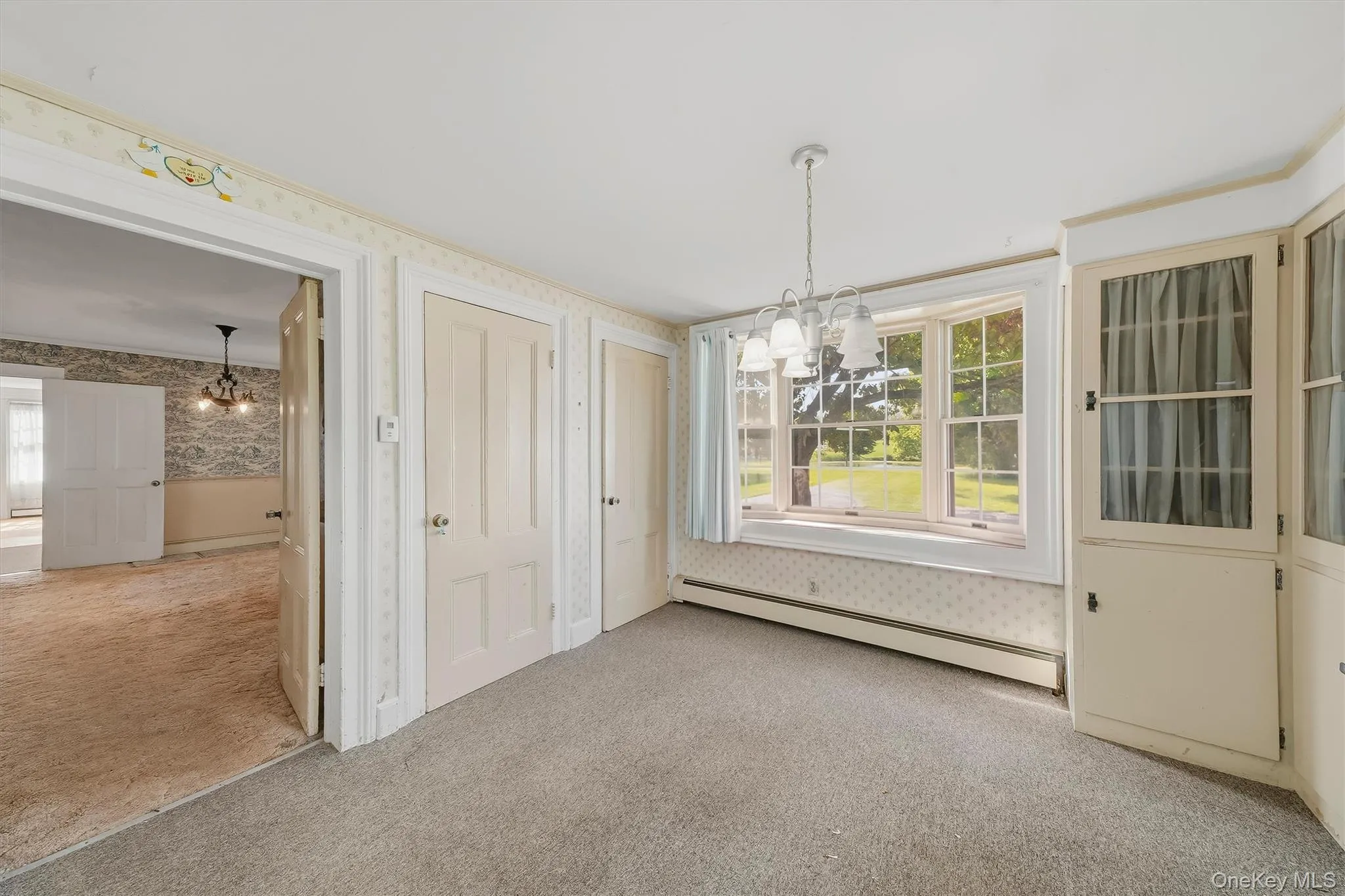 Large Kitchen w/ Built in China Cabinets Large Kitchen w/ Built in China Cabinets