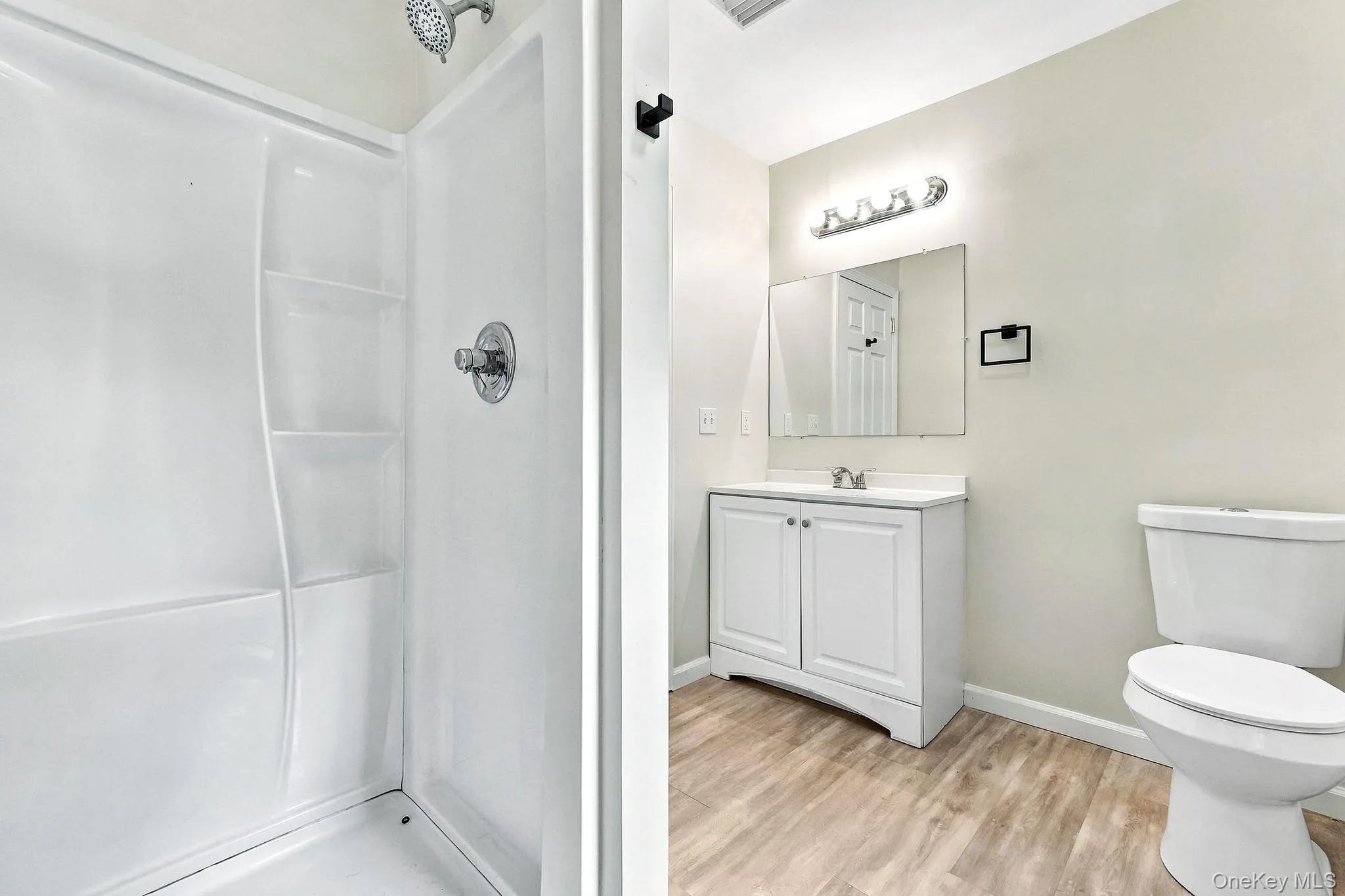 30 Delavergne Avenue, Wappinger, NY, 5 Bedrooms Bedrooms, 11 Rooms Rooms,2 BathroomsBathrooms,Residential,For Rent,Delavergne,0,1054663 30 Delavergne Avenue, Wappinger, NY, 5 Bedrooms Bedrooms, 11 Rooms Rooms,2 BathroomsBathrooms,Residential,For Rent,Delavergne,0,1054663