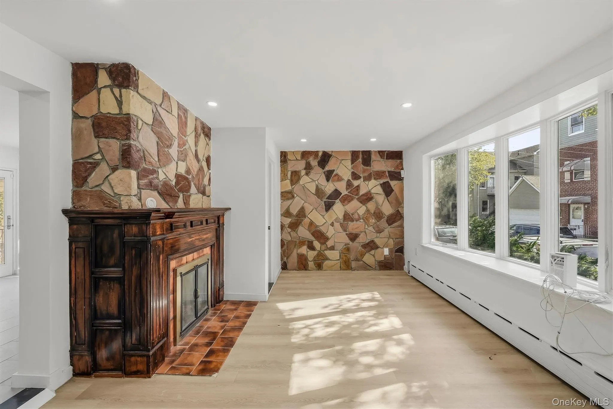 3079 Fearn Place, New York, NY, 3 Bedrooms Bedrooms, 6 Rooms Rooms,2 BathroomsBathrooms,Residential,For Rent,Fearn,0,1054664 3079 Fearn Place, New York, NY, 3 Bedrooms Bedrooms, 6 Rooms Rooms,2 BathroomsBathrooms,Residential,For Rent,Fearn,0,1054664