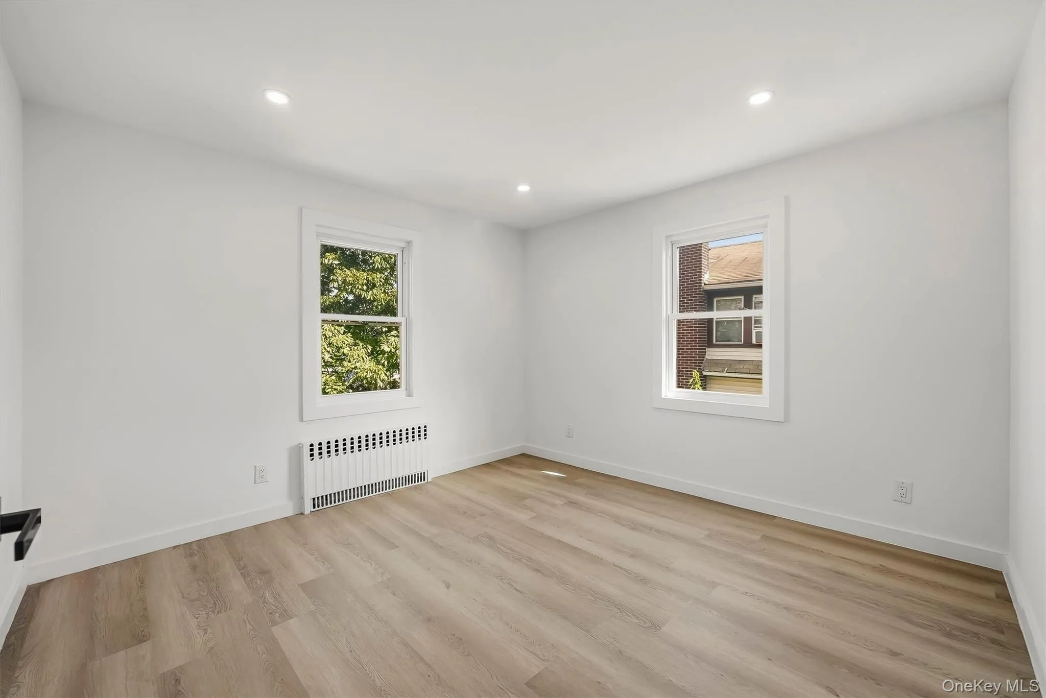 3079 Fearn Place, New York, NY, 3 Bedrooms Bedrooms, 6 Rooms Rooms,2 BathroomsBathrooms,Residential,For Rent,Fearn,0,1054664 3079 Fearn Place, New York, NY, 3 Bedrooms Bedrooms, 6 Rooms Rooms,2 BathroomsBathrooms,Residential,For Rent,Fearn,0,1054664