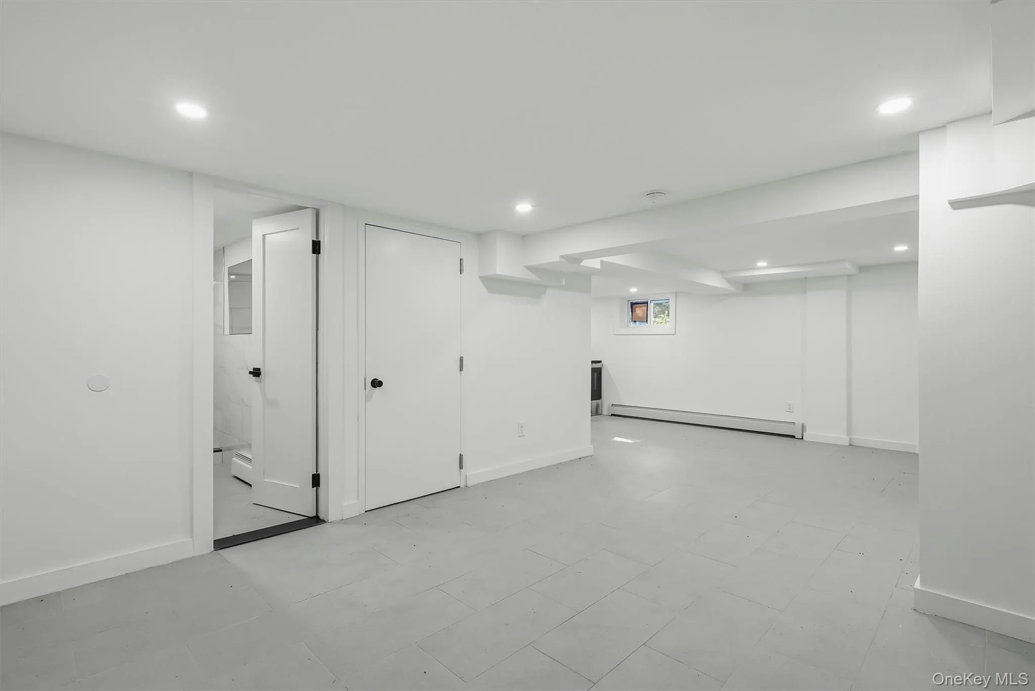 3079 Fearn Place, New York, NY, 3 Bedrooms Bedrooms, 6 Rooms Rooms,2 BathroomsBathrooms,Residential,For Rent,Fearn,0,1054664 3079 Fearn Place, New York, NY, 3 Bedrooms Bedrooms, 6 Rooms Rooms,2 BathroomsBathrooms,Residential,For Rent,Fearn,0,1054664