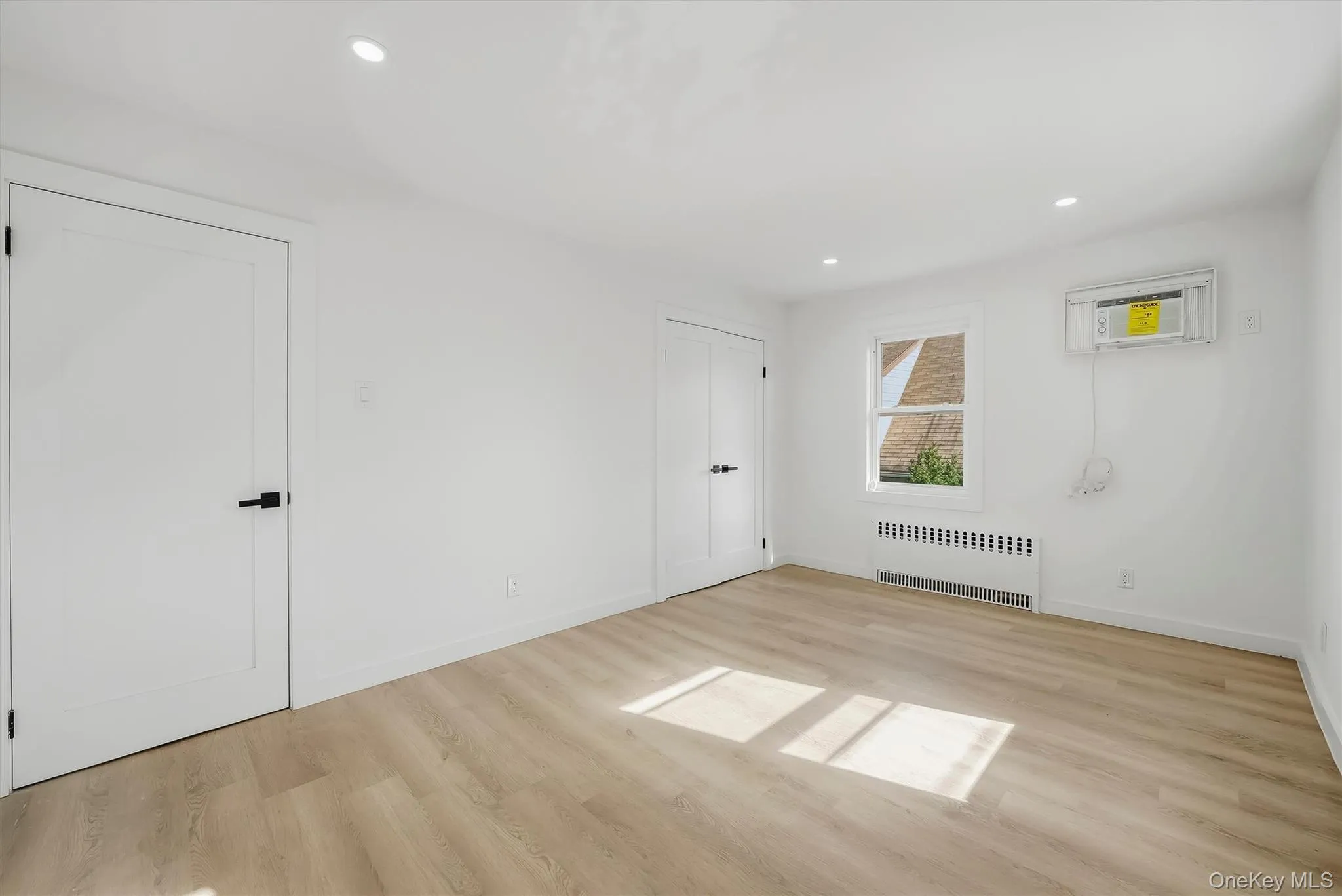 3079 Fearn Place, New York, NY, 3 Bedrooms Bedrooms, 6 Rooms Rooms,2 BathroomsBathrooms,Residential,For Rent,Fearn,0,1054664 3079 Fearn Place, New York, NY, 3 Bedrooms Bedrooms, 6 Rooms Rooms,2 BathroomsBathrooms,Residential,For Rent,Fearn,0,1054664