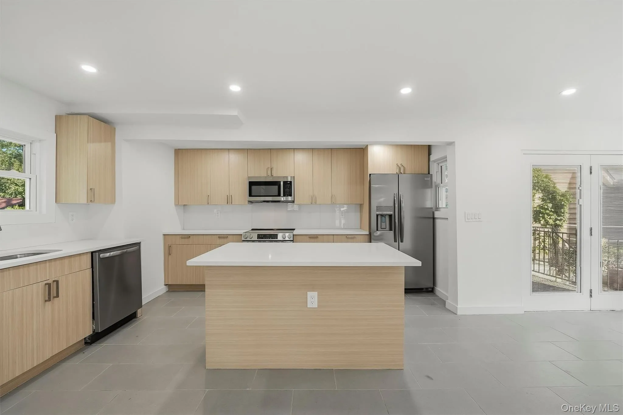 3079 Fearn Place, New York, NY, 3 Bedrooms Bedrooms, 6 Rooms Rooms,2 BathroomsBathrooms,Residential,For Rent,Fearn,0,1054664 3079 Fearn Place, New York, NY, 3 Bedrooms Bedrooms, 6 Rooms Rooms,2 BathroomsBathrooms,Residential,For Rent,Fearn,0,1054664