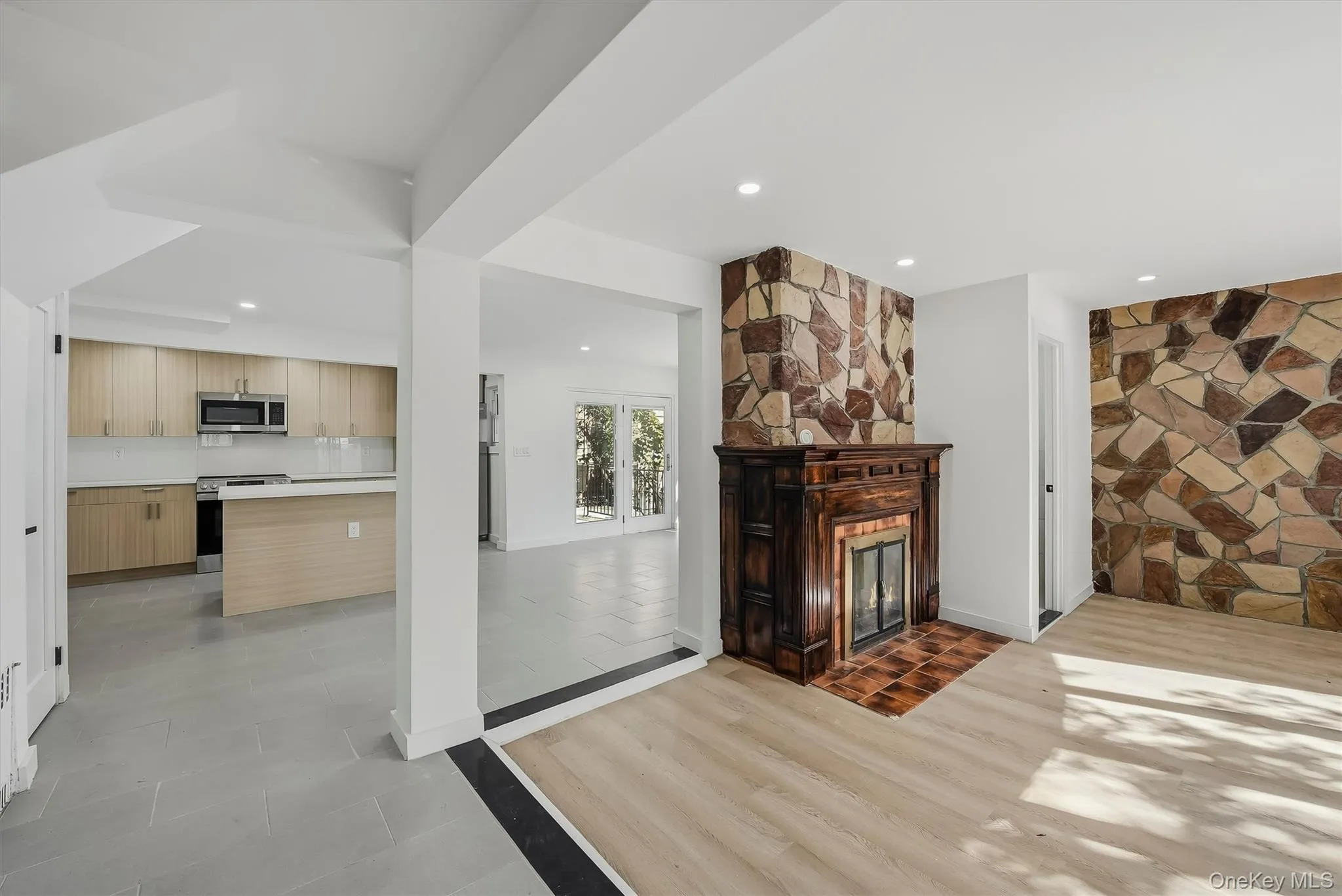 3079 Fearn Place, New York, NY, 3 Bedrooms Bedrooms, 6 Rooms Rooms,2 BathroomsBathrooms,Residential,For Rent,Fearn,0,1054664 3079 Fearn Place, New York, NY, 3 Bedrooms Bedrooms, 6 Rooms Rooms,2 BathroomsBathrooms,Residential,For Rent,Fearn,0,1054664