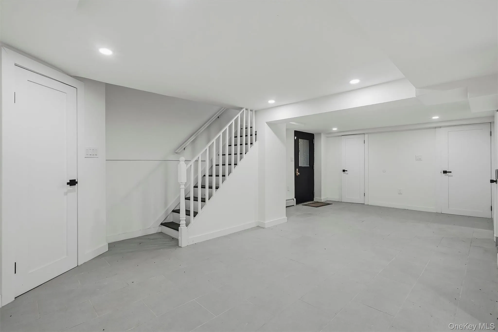3079 Fearn Place, New York, NY, 3 Bedrooms Bedrooms, 6 Rooms Rooms,2 BathroomsBathrooms,Residential,For Rent,Fearn,0,1054664 3079 Fearn Place, New York, NY, 3 Bedrooms Bedrooms, 6 Rooms Rooms,2 BathroomsBathrooms,Residential,For Rent,Fearn,0,1054664