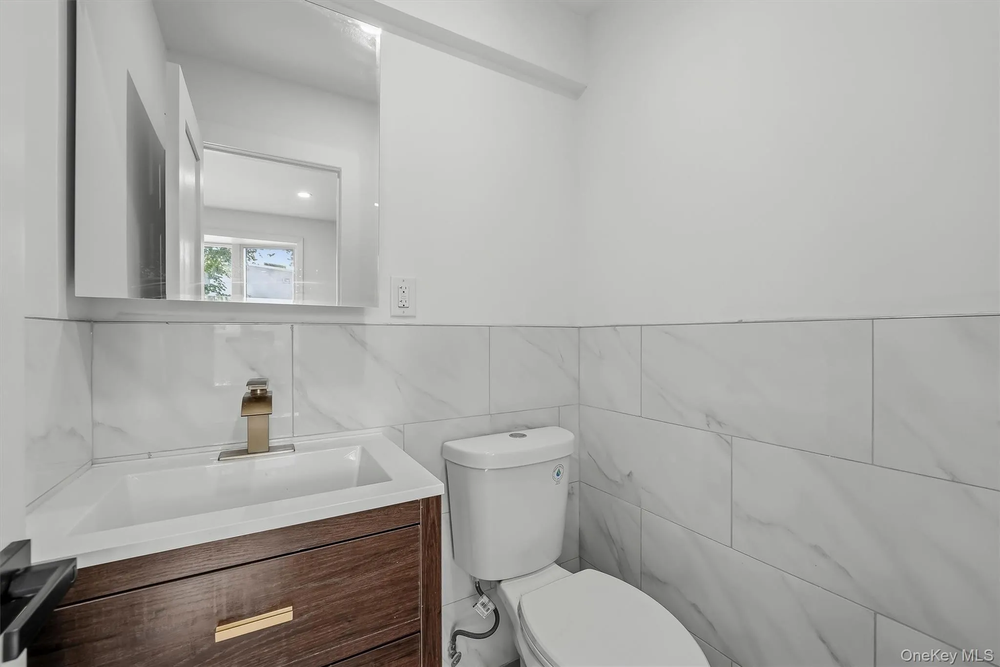 3079 Fearn Place, New York, NY, 3 Bedrooms Bedrooms, 6 Rooms Rooms,2 BathroomsBathrooms,Residential,For Rent,Fearn,0,1054664 3079 Fearn Place, New York, NY, 3 Bedrooms Bedrooms, 6 Rooms Rooms,2 BathroomsBathrooms,Residential,For Rent,Fearn,0,1054664