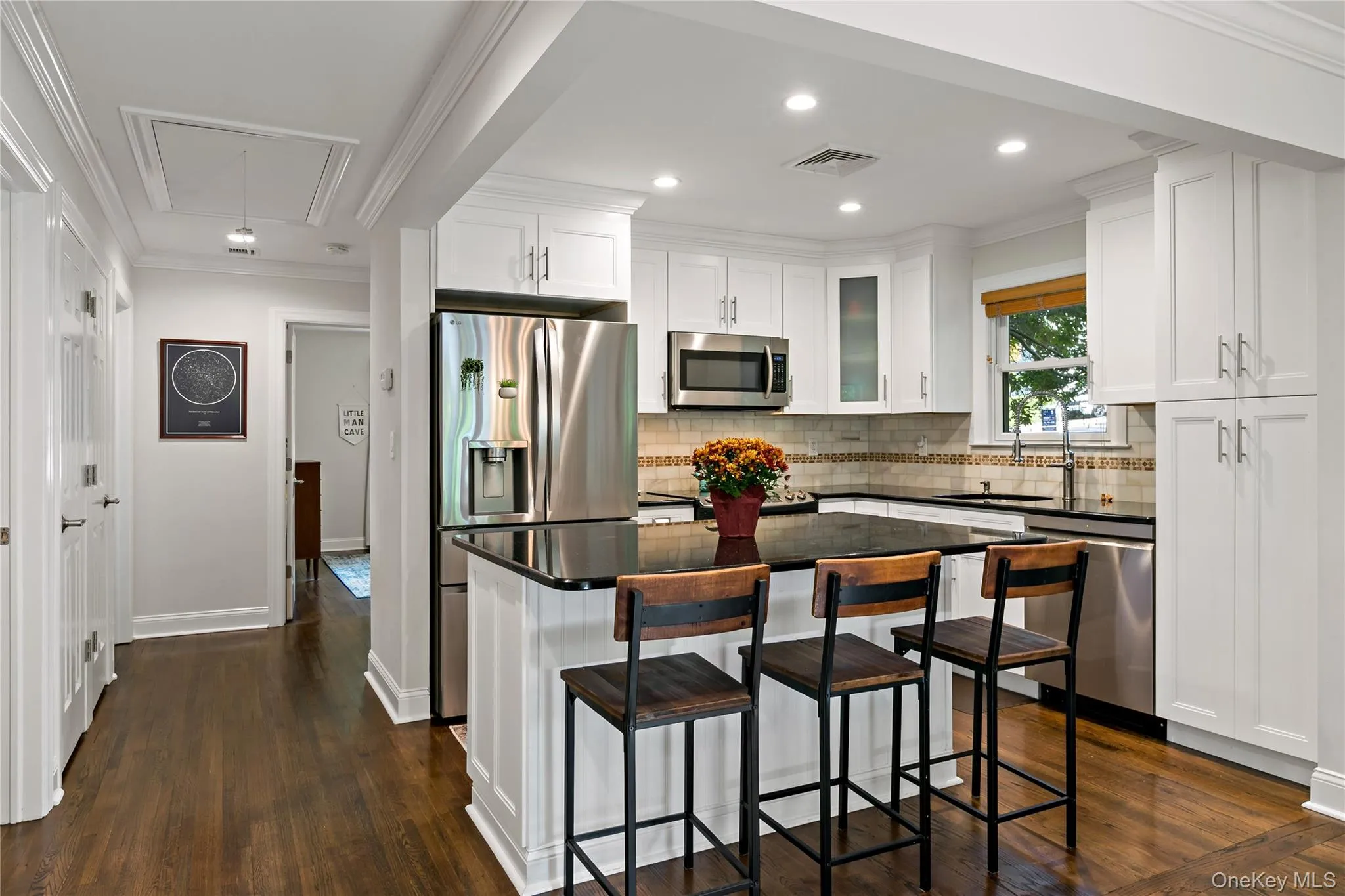 Eat in Kitchen Eat in Kitchen