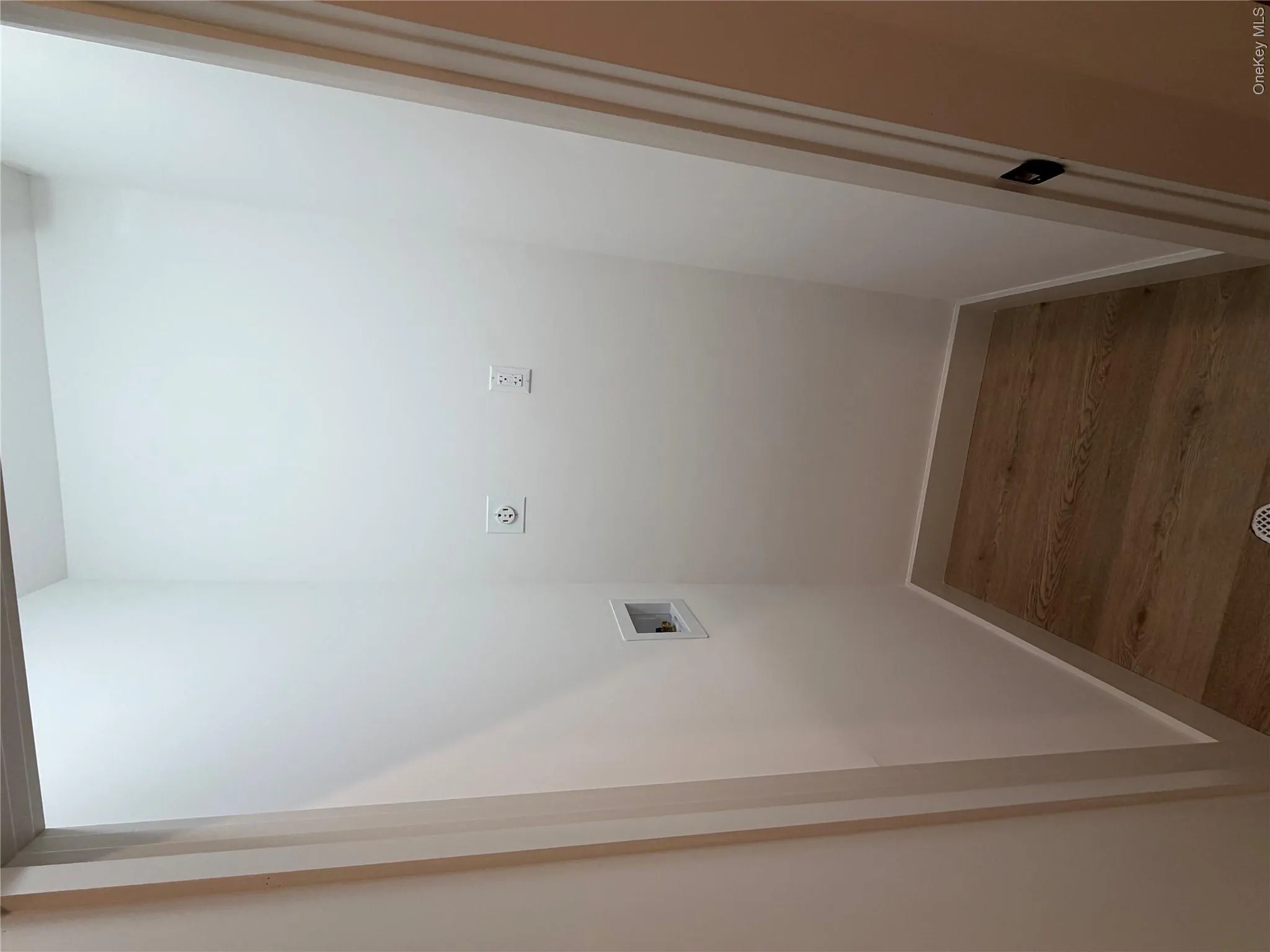 8322 24th Avenue, New York, NY, 1 Bedroom Bedrooms, 3 Rooms Rooms,1 BathroomBathrooms,Residential,For Rent,24th Avenue,0,1054667 8322 24th Avenue, New York, NY, 1 Bedroom Bedrooms, 3 Rooms Rooms,1 BathroomBathrooms,Residential,For Rent,24th Avenue,0,1054667