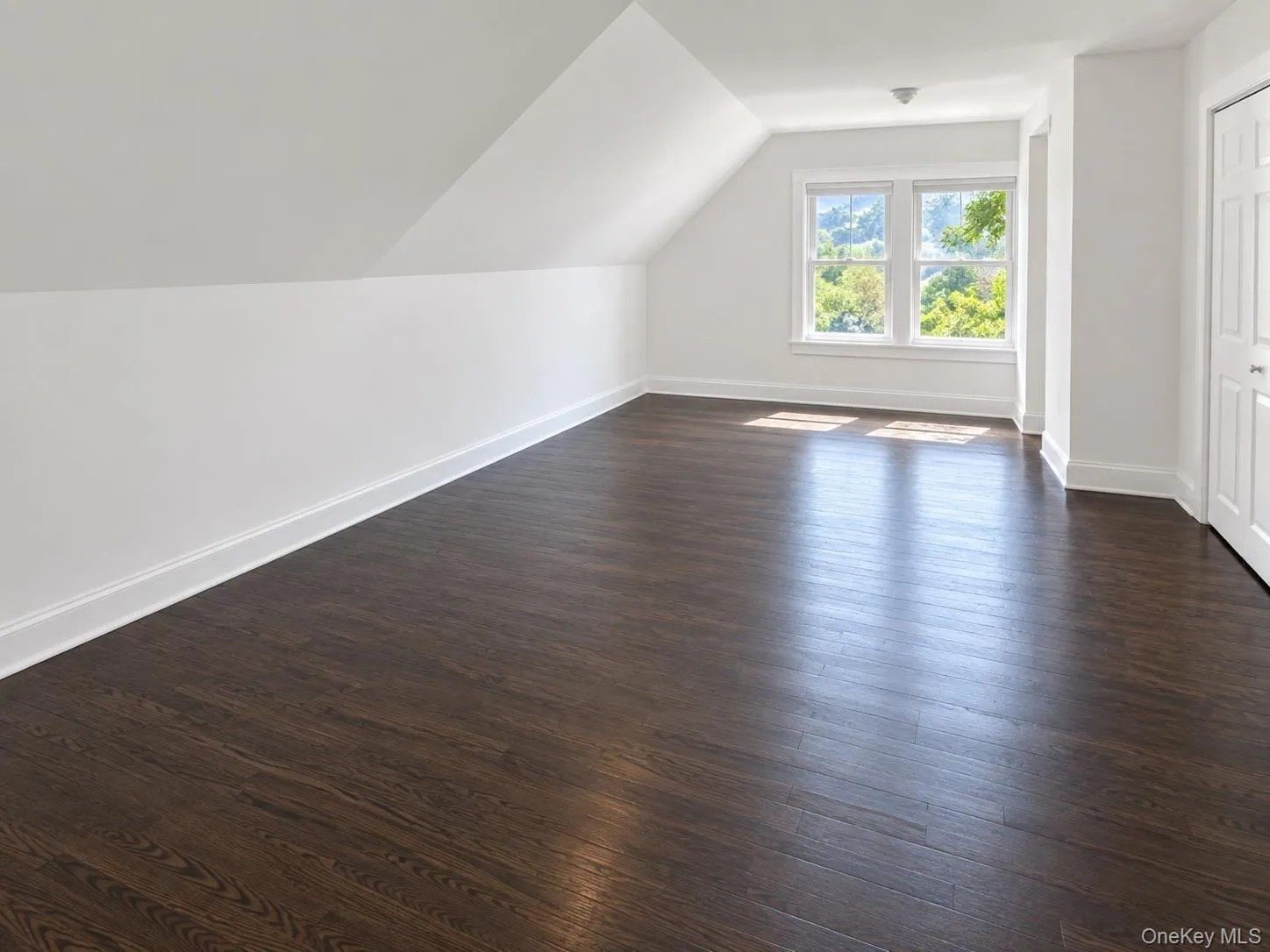 Upstairs Bedroom Suite features a full bathroom and walk-in closet. Upstairs Bedroom Suite features a full bathroom and walk-in closet.