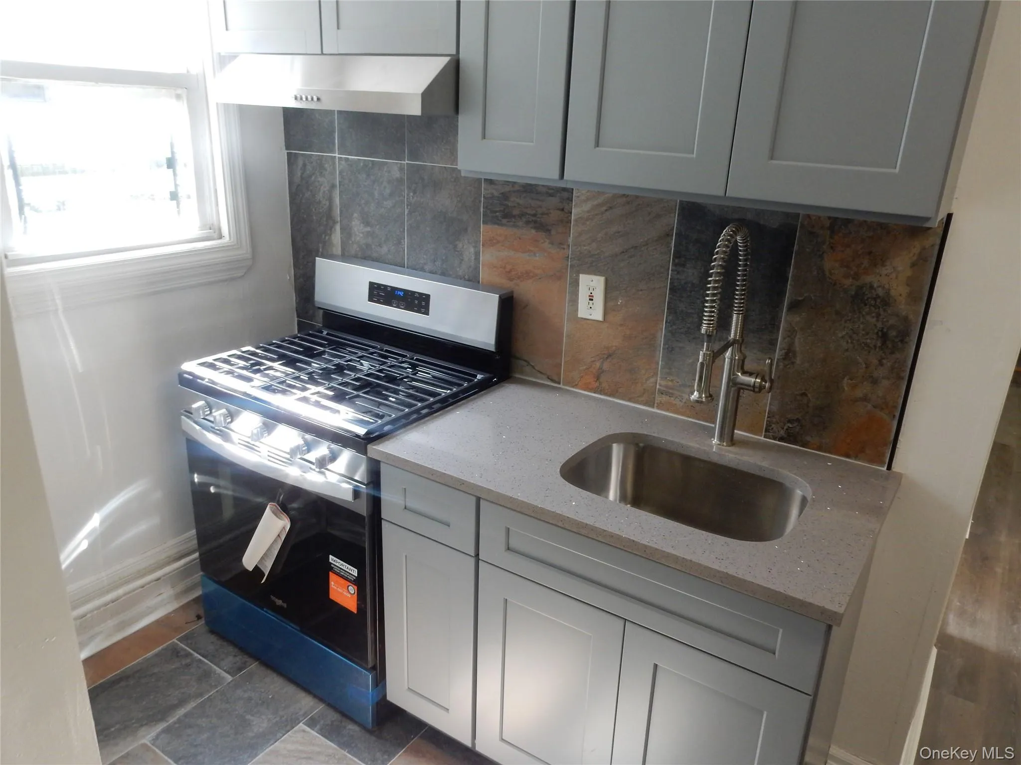 271 Fulton Avenue, Mount Vernon, NY, 2 Bedroom Bedrooms, 5 Room Rooms,1 BathroomBathrooms,Residential Lease,For Rent,Fulton,0,1054672 271 Fulton Avenue, Mount Vernon, NY, 2 Bedroom Bedrooms, 5 Room Rooms,1 BathroomBathrooms,Residential Lease,For Rent,Fulton,0,1054672