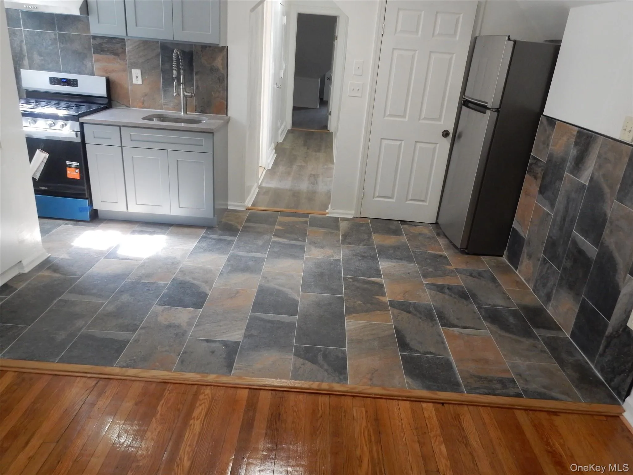 271 Fulton Avenue, Mount Vernon, NY, 2 Bedroom Bedrooms, 5 Room Rooms,1 BathroomBathrooms,Residential Lease,For Rent,Fulton,0,1054672 271 Fulton Avenue, Mount Vernon, NY, 2 Bedroom Bedrooms, 5 Room Rooms,1 BathroomBathrooms,Residential Lease,For Rent,Fulton,0,1054672