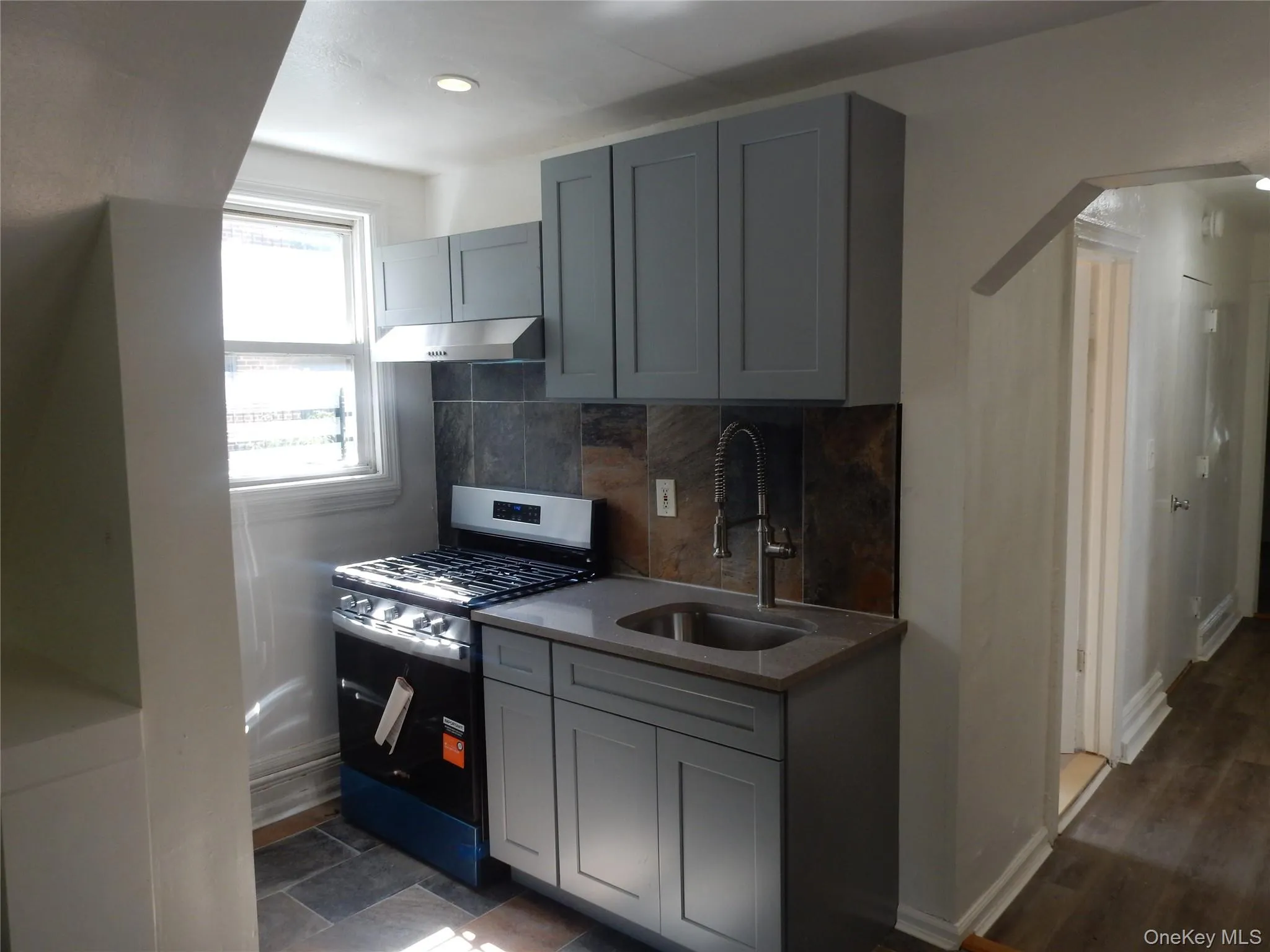 271 Fulton Avenue, Mount Vernon, NY, 2 Bedroom Bedrooms, 5 Room Rooms,1 BathroomBathrooms,Residential Lease,For Rent,Fulton,0,1054672 271 Fulton Avenue, Mount Vernon, NY, 2 Bedroom Bedrooms, 5 Room Rooms,1 BathroomBathrooms,Residential Lease,For Rent,Fulton,0,1054672