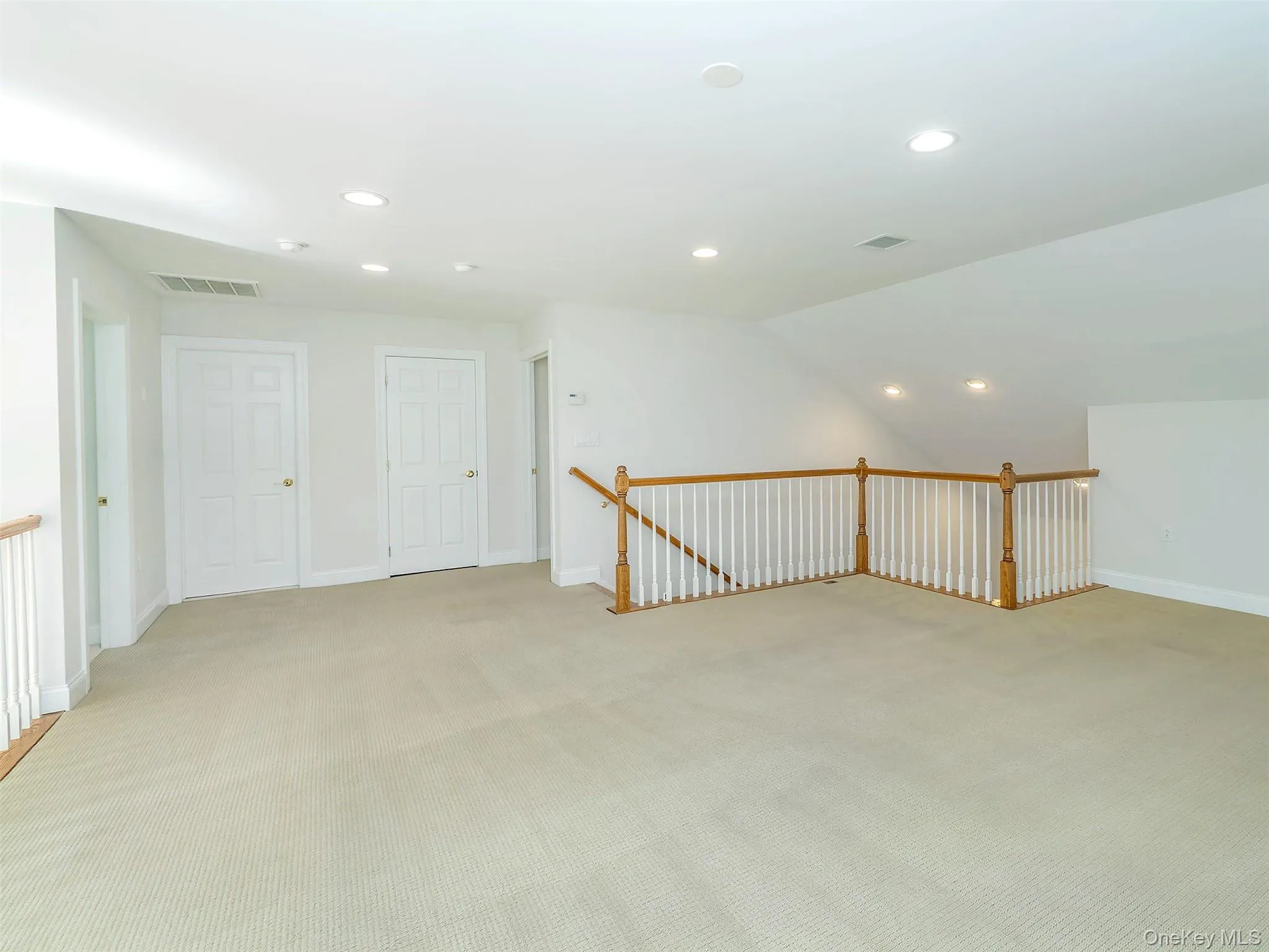 194 Pond View Drive, North Hempstead, NY, 4 Bedrooms Bedrooms, 7 Rooms Rooms,3 BathroomsBathrooms,Residential,For Rent,Pond View,0,1054673 194 Pond View Drive, North Hempstead, NY, 4 Bedrooms Bedrooms, 7 Rooms Rooms,3 BathroomsBathrooms,Residential,For Rent,Pond View,0,1054673