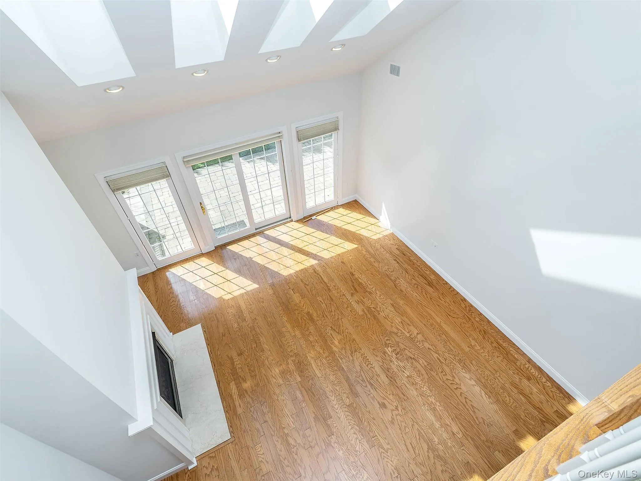 194 Pond View Drive, North Hempstead, NY, 4 Bedrooms Bedrooms, 7 Rooms Rooms,3 BathroomsBathrooms,Residential,For Rent,Pond View,0,1054673 194 Pond View Drive, North Hempstead, NY, 4 Bedrooms Bedrooms, 7 Rooms Rooms,3 BathroomsBathrooms,Residential,For Rent,Pond View,0,1054673