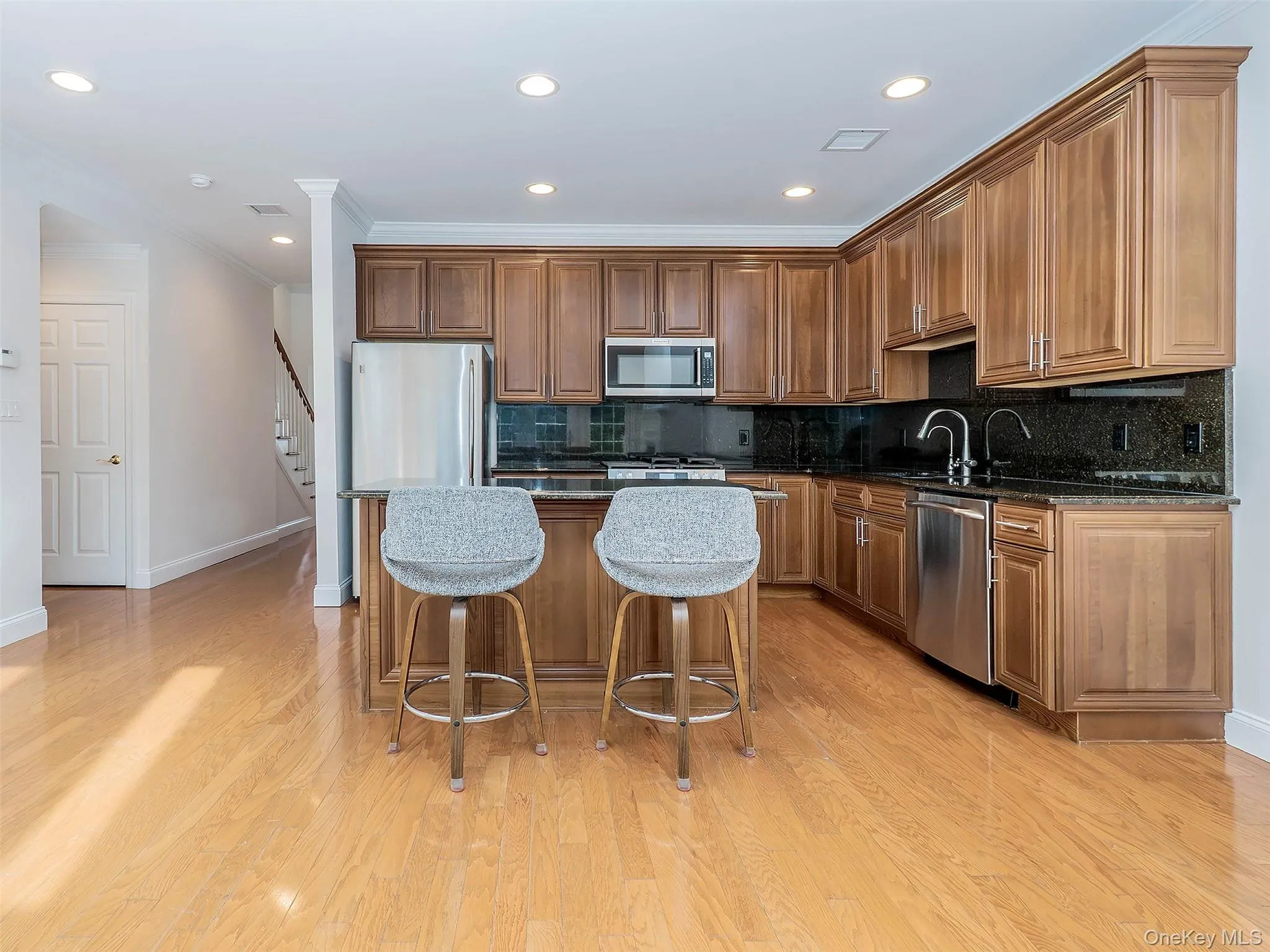 194 Pond View Drive, North Hempstead, NY, 4 Bedrooms Bedrooms, 7 Rooms Rooms,3 BathroomsBathrooms,Residential,For Rent,Pond View,0,1054673 194 Pond View Drive, North Hempstead, NY, 4 Bedrooms Bedrooms, 7 Rooms Rooms,3 BathroomsBathrooms,Residential,For Rent,Pond View,0,1054673
