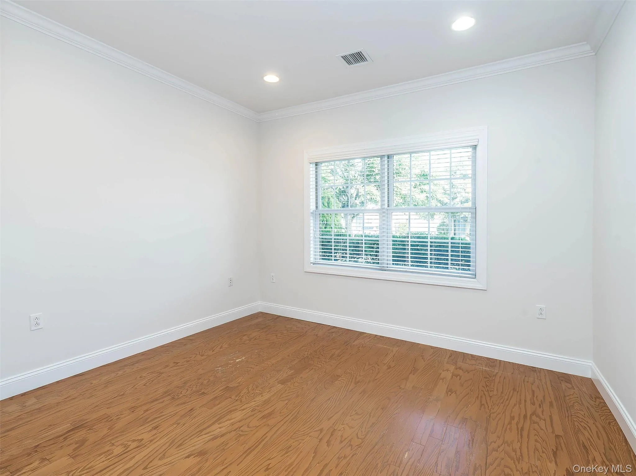 194 Pond View Drive, North Hempstead, NY, 4 Bedrooms Bedrooms, 7 Rooms Rooms,3 BathroomsBathrooms,Residential,For Rent,Pond View,0,1054673 194 Pond View Drive, North Hempstead, NY, 4 Bedrooms Bedrooms, 7 Rooms Rooms,3 BathroomsBathrooms,Residential,For Rent,Pond View,0,1054673