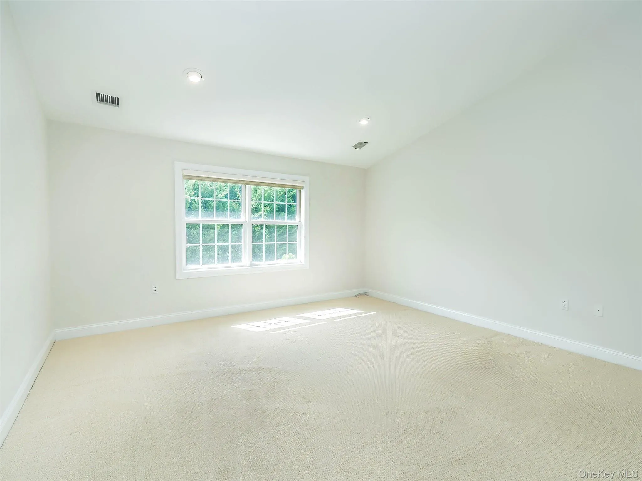 194 Pond View Drive, North Hempstead, NY, 4 Bedrooms Bedrooms, 7 Rooms Rooms,3 BathroomsBathrooms,Residential,For Rent,Pond View,0,1054673 194 Pond View Drive, North Hempstead, NY, 4 Bedrooms Bedrooms, 7 Rooms Rooms,3 BathroomsBathrooms,Residential,For Rent,Pond View,0,1054673