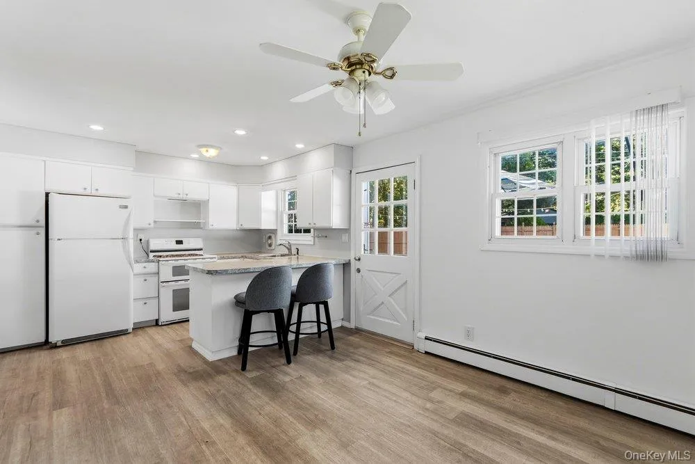 22 Half Moon Pond Road, Brookhaven, NY, 3 Bedrooms Bedrooms, 7 Rooms Rooms,2 BathroomsBathrooms,Residential,For Rent,Half Moon Pond,0,1054679 22 Half Moon Pond Road, Brookhaven, NY, 3 Bedrooms Bedrooms, 7 Rooms Rooms,2 BathroomsBathrooms,Residential,For Rent,Half Moon Pond,0,1054679