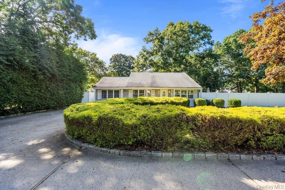 22 Half Moon Pond Road, Brookhaven, NY, 3 Bedrooms Bedrooms, 7 Rooms Rooms,2 BathroomsBathrooms,Residential,For Rent,Half Moon Pond,0,1054679 22 Half Moon Pond Road, Brookhaven, NY, 3 Bedrooms Bedrooms, 7 Rooms Rooms,2 BathroomsBathrooms,Residential,For Rent,Half Moon Pond,0,1054679