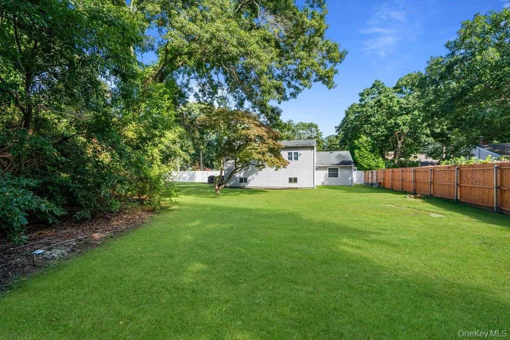 22 Half Moon Pond Road, Brookhaven, NY, 3 Bedrooms Bedrooms, 7 Rooms Rooms,2 BathroomsBathrooms,Residential,For Rent,Half Moon Pond,0,1054679 22 Half Moon Pond Road, Brookhaven, NY, 3 Bedrooms Bedrooms, 7 Rooms Rooms,2 BathroomsBathrooms,Residential,For Rent,Half Moon Pond,0,1054679