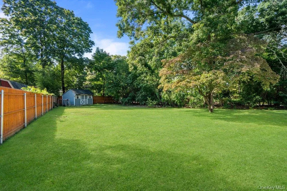 22 Half Moon Pond Road, Brookhaven, NY, 3 Bedrooms Bedrooms, 7 Rooms Rooms,2 BathroomsBathrooms,Residential,For Rent,Half Moon Pond,0,1054679 22 Half Moon Pond Road, Brookhaven, NY, 3 Bedrooms Bedrooms, 7 Rooms Rooms,2 BathroomsBathrooms,Residential,For Rent,Half Moon Pond,0,1054679
