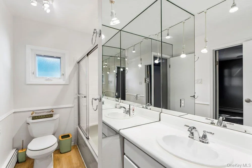 22 Half Moon Pond Road, Brookhaven, NY, 3 Bedrooms Bedrooms, 7 Rooms Rooms,2 BathroomsBathrooms,Residential,For Rent,Half Moon Pond,0,1054679 22 Half Moon Pond Road, Brookhaven, NY, 3 Bedrooms Bedrooms, 7 Rooms Rooms,2 BathroomsBathrooms,Residential,For Rent,Half Moon Pond,0,1054679