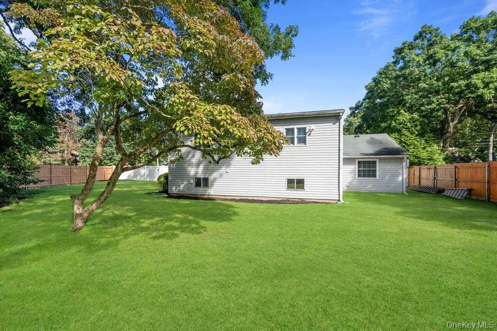 22 Half Moon Pond Road, Brookhaven, NY, 3 Bedrooms Bedrooms, 7 Rooms Rooms,2 BathroomsBathrooms,Residential,For Rent,Half Moon Pond,0,1054679 22 Half Moon Pond Road, Brookhaven, NY, 3 Bedrooms Bedrooms, 7 Rooms Rooms,2 BathroomsBathrooms,Residential,For Rent,Half Moon Pond,0,1054679