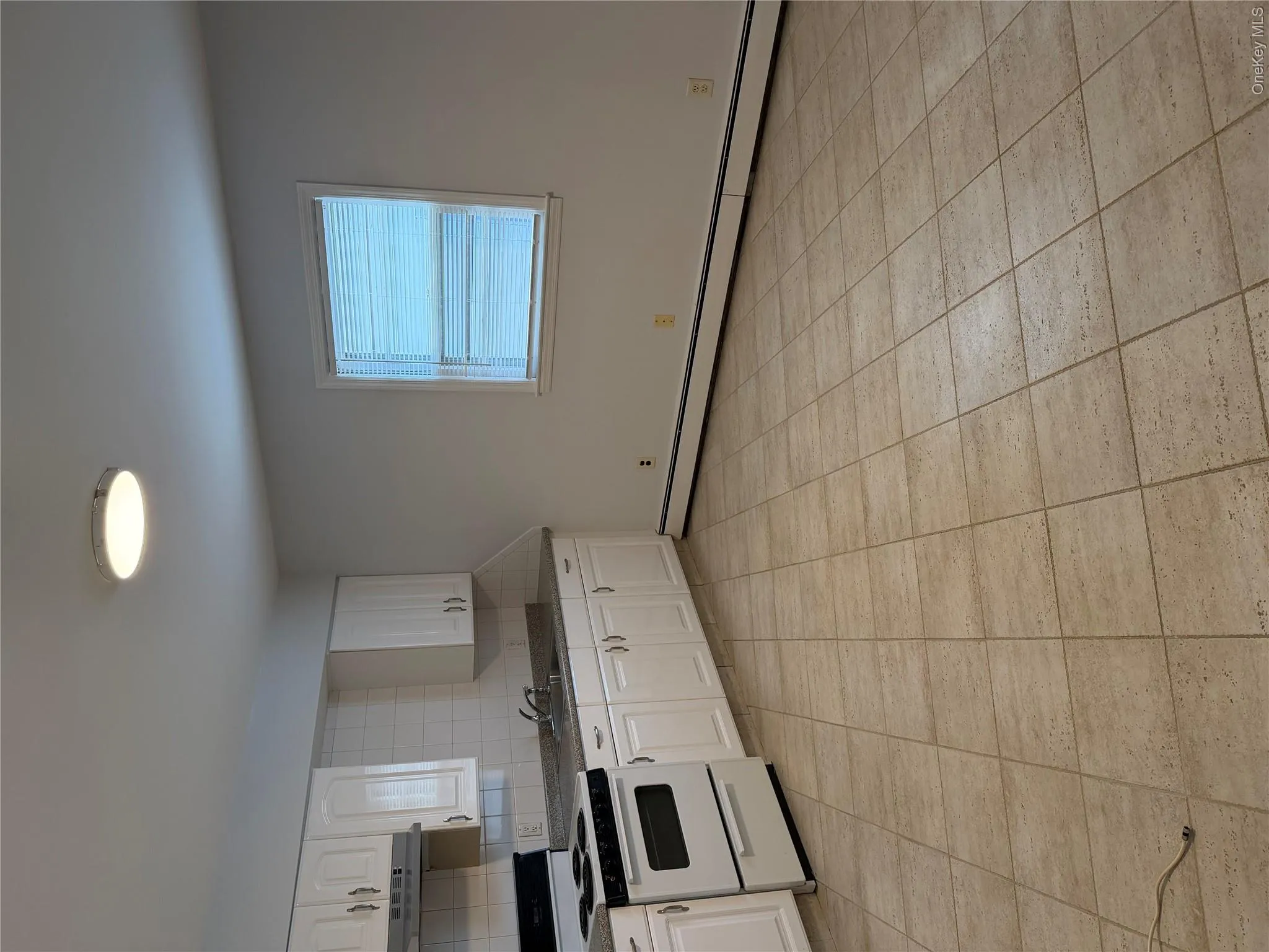210 Orchard Street, Hempstead, NY, 1 Bedroom Bedrooms, 3 Room Rooms,1 BathroomBathrooms,Residential Lease,For Rent,Orchard,0,1054681 210 Orchard Street, Hempstead, NY, 1 Bedroom Bedrooms, 3 Room Rooms,1 BathroomBathrooms,Residential Lease,For Rent,Orchard,0,1054681