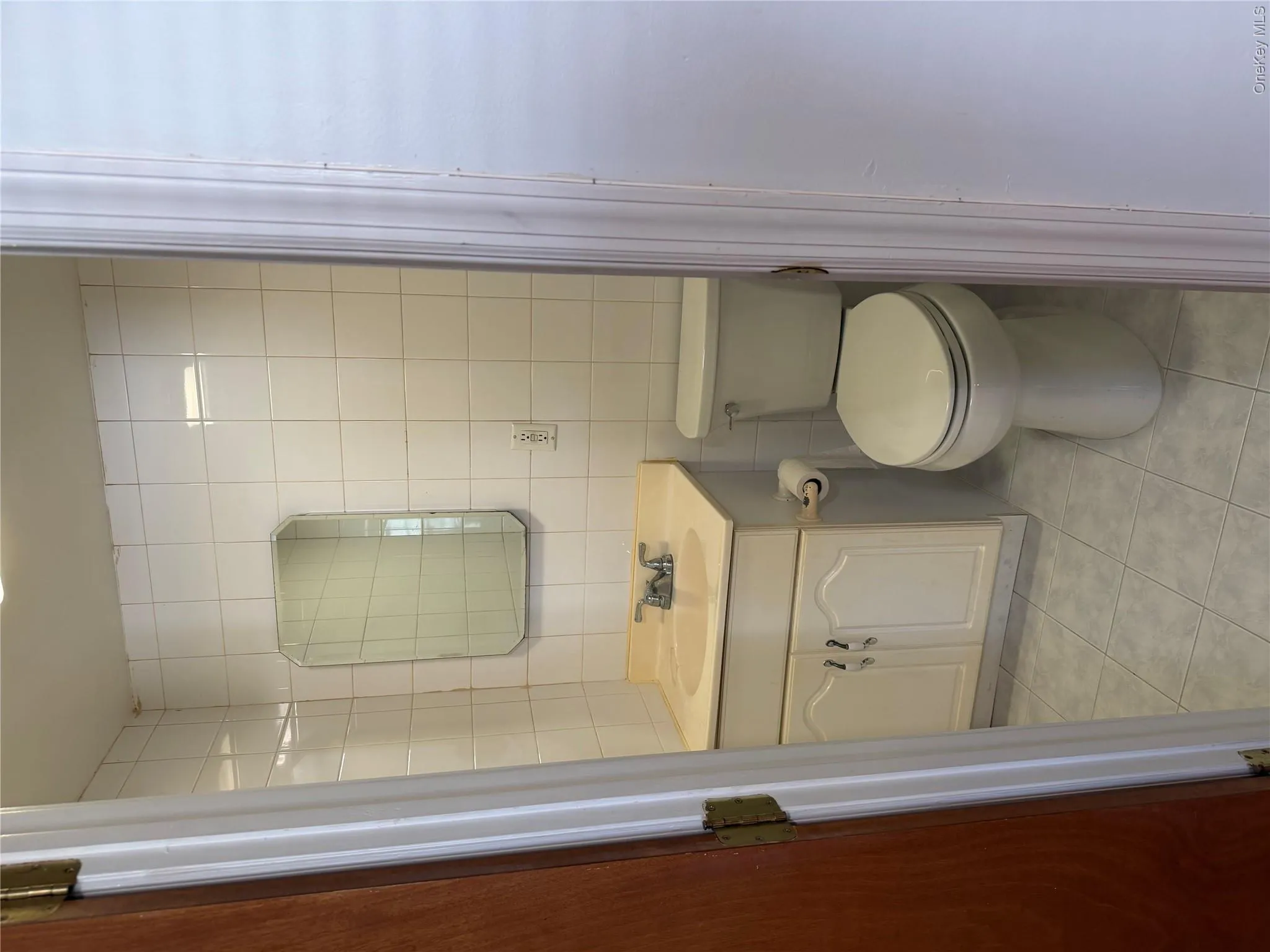 210 Orchard Street, Hempstead, NY, 1 Bedroom Bedrooms, 3 Room Rooms,1 BathroomBathrooms,Residential Lease,For Rent,Orchard,0,1054681 210 Orchard Street, Hempstead, NY, 1 Bedroom Bedrooms, 3 Room Rooms,1 BathroomBathrooms,Residential Lease,For Rent,Orchard,0,1054681