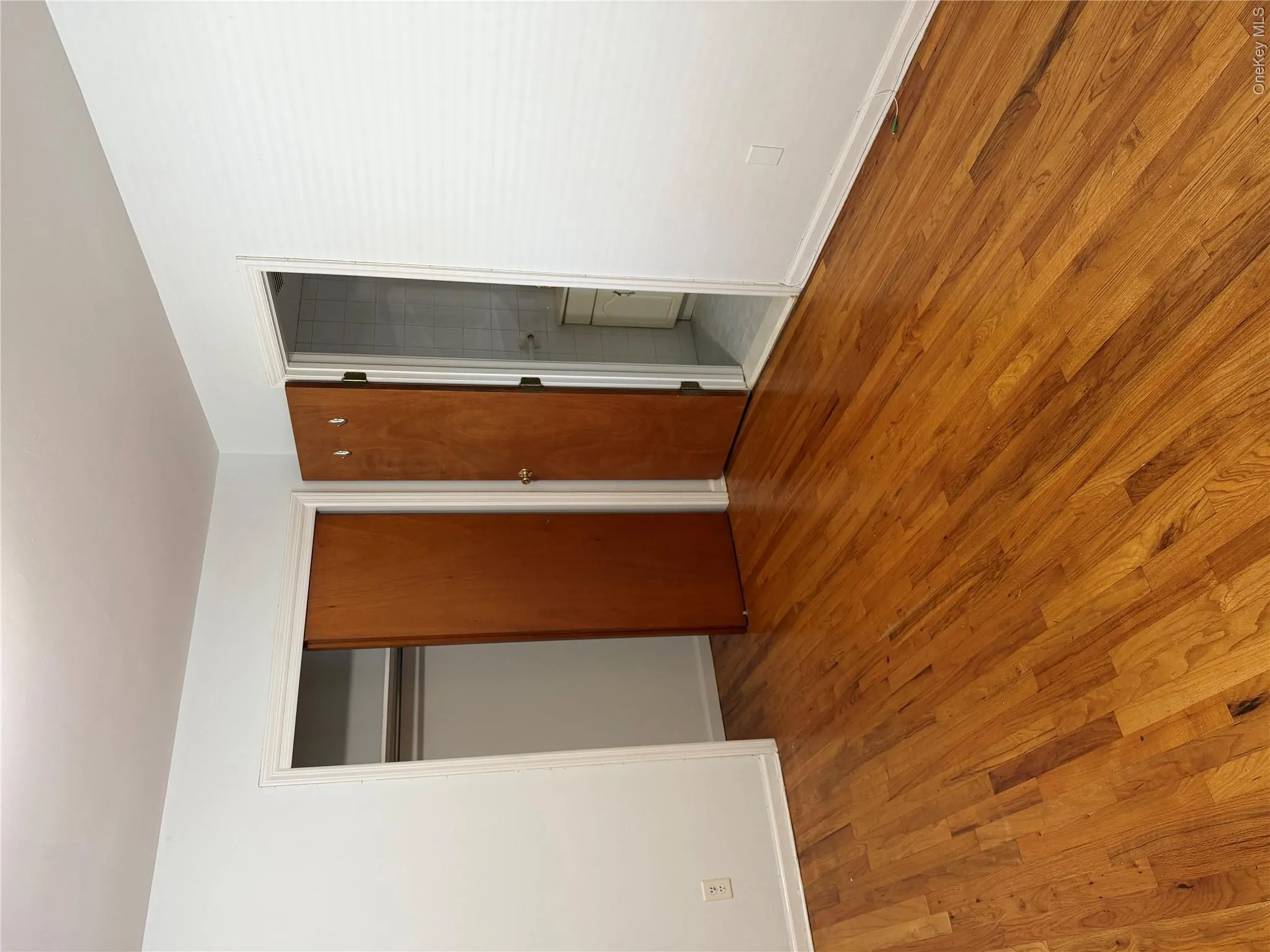 210 Orchard Street, Hempstead, NY, 1 Bedroom Bedrooms, 3 Room Rooms,1 BathroomBathrooms,Residential Lease,For Rent,Orchard,0,1054681 210 Orchard Street, Hempstead, NY, 1 Bedroom Bedrooms, 3 Room Rooms,1 BathroomBathrooms,Residential Lease,For Rent,Orchard,0,1054681