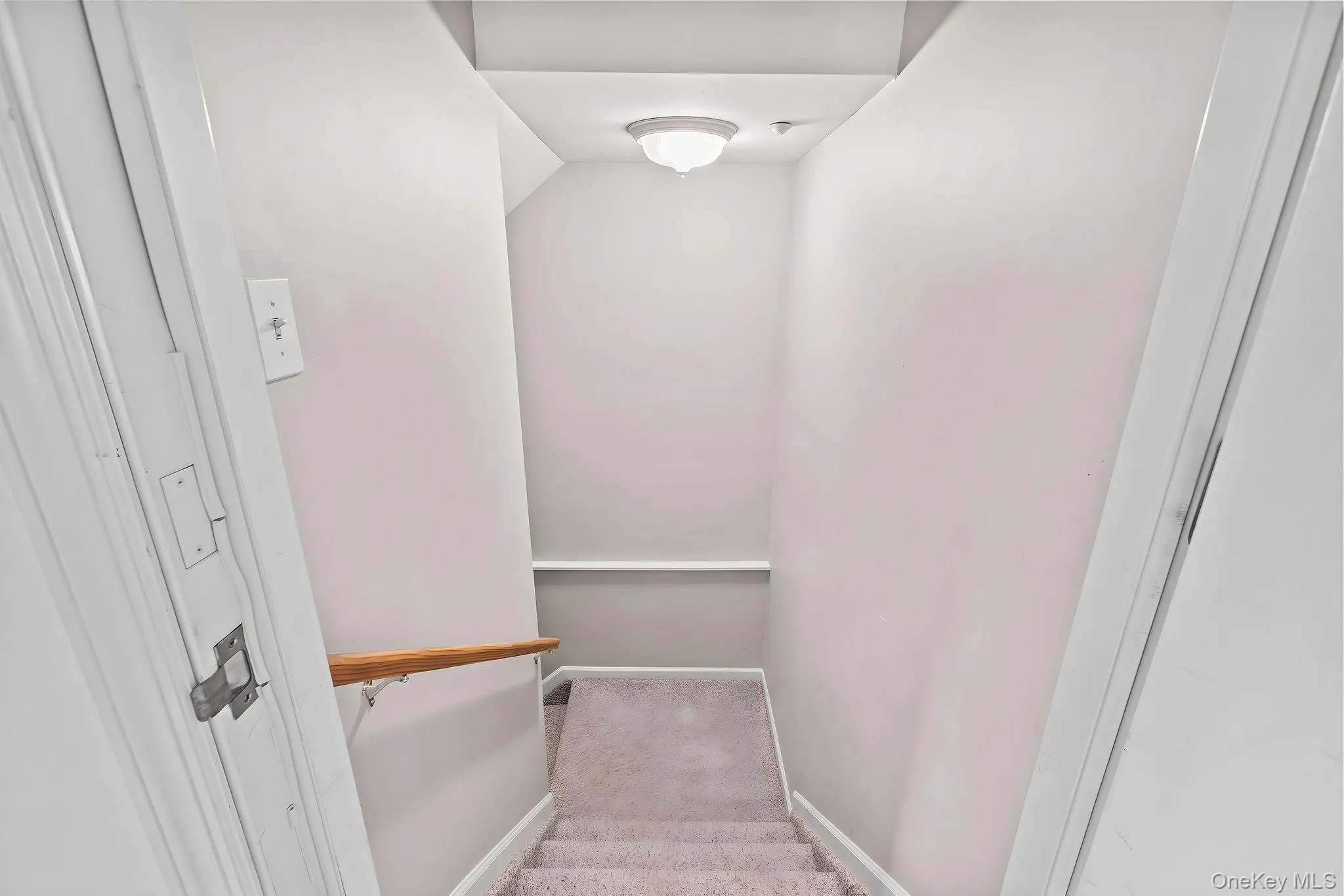 53 Autumn Drive, Oyster Bay, NY, 2 Bedrooms Bedrooms, 5 Rooms Rooms,2 BathroomsBathrooms,Residential,For Rent,Autumn,0,1054684 53 Autumn Drive, Oyster Bay, NY, 2 Bedrooms Bedrooms, 5 Rooms Rooms,2 BathroomsBathrooms,Residential,For Rent,Autumn,0,1054684