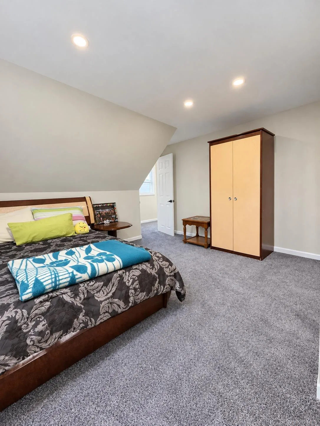 1312 Park Avenue, Hempstead, NY, 3 Bedrooms Bedrooms, 7 Rooms Rooms,1 BathroomBathrooms,Residential,For Rent,Park,0,1054686 1312 Park Avenue, Hempstead, NY, 3 Bedrooms Bedrooms, 7 Rooms Rooms,1 BathroomBathrooms,Residential,For Rent,Park,0,1054686