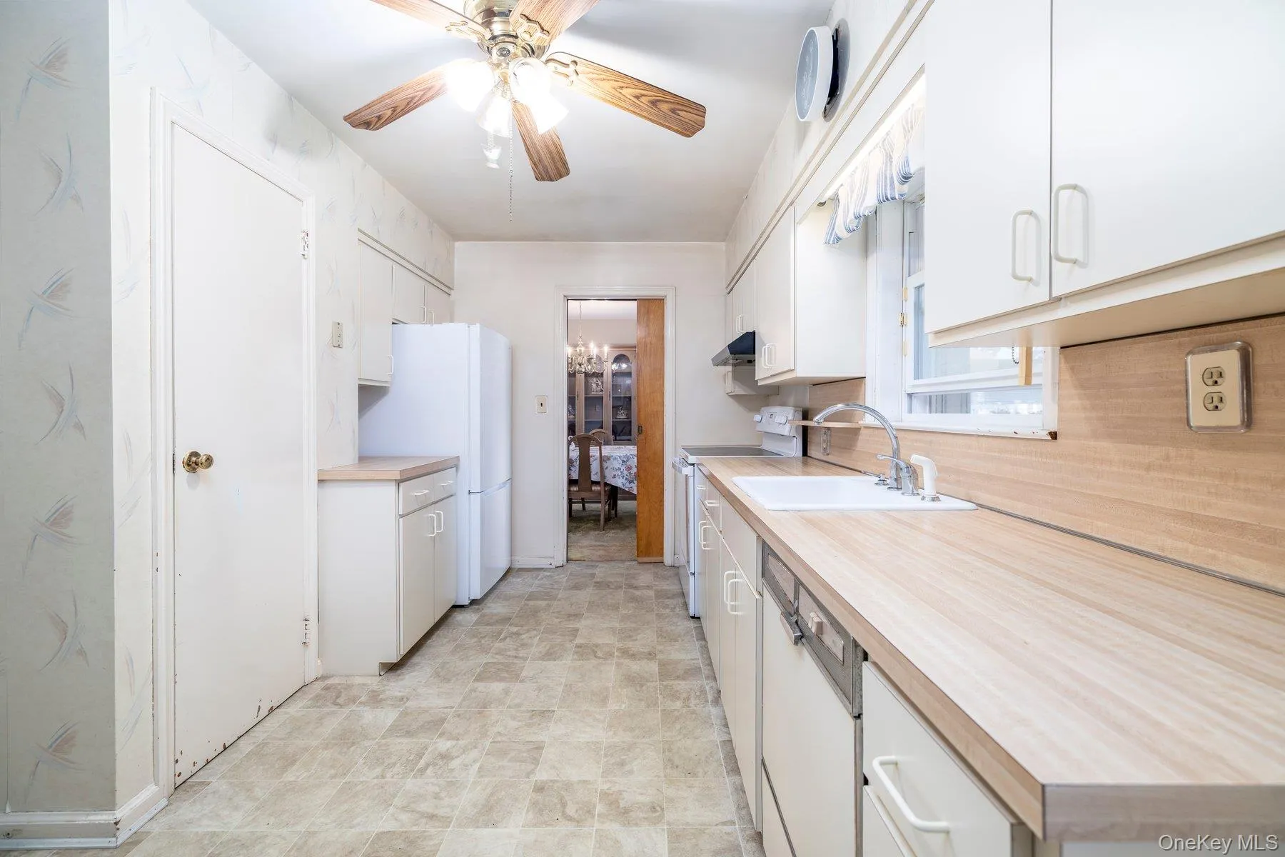 175 Carpenter Street, Hempstead, NY, 4 Bedrooms Bedrooms, 6 Rooms Rooms,1 BathroomBathrooms,Residential,For Rent,Carpenter,0,1054694 175 Carpenter Street, Hempstead, NY, 4 Bedrooms Bedrooms, 6 Rooms Rooms,1 BathroomBathrooms,Residential,For Rent,Carpenter,0,1054694