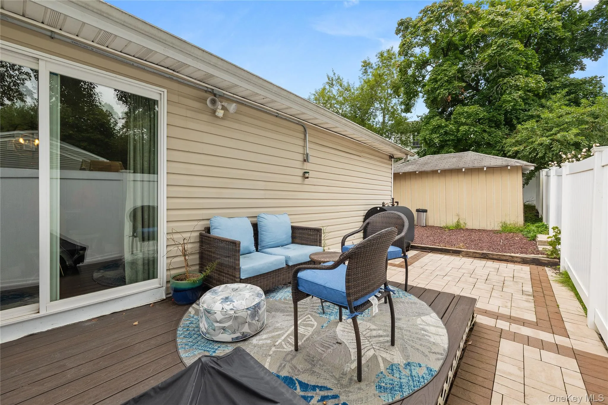 5 Charles Court, Smithtown, NY, 3 Bedrooms Bedrooms, 8 Rooms Rooms,2 BathroomsBathrooms,Residential,For Rent,Charles,0,1054696 5 Charles Court, Smithtown, NY, 3 Bedrooms Bedrooms, 8 Rooms Rooms,2 BathroomsBathrooms,Residential,For Rent,Charles,0,1054696