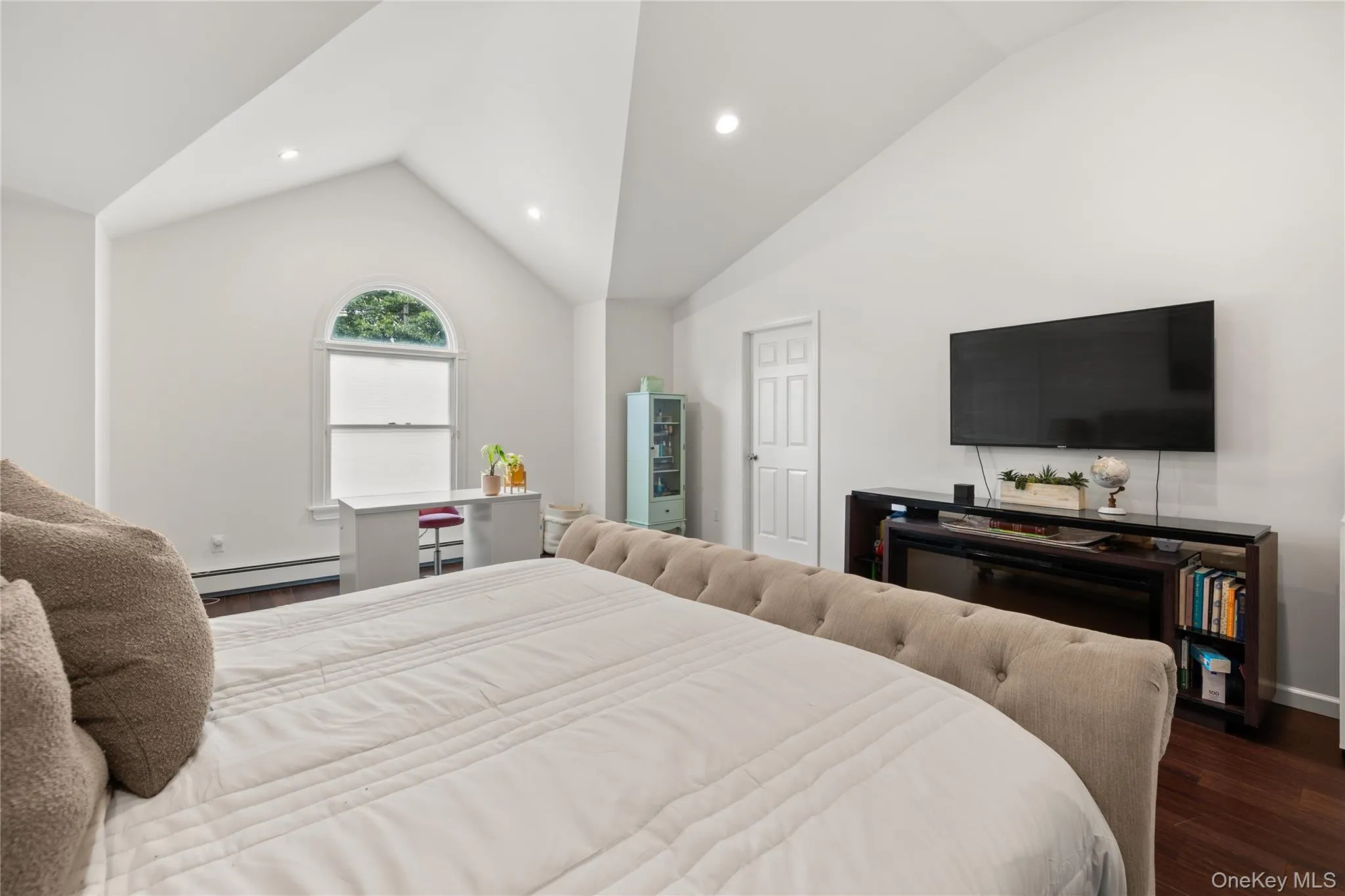 5 Charles Court, Smithtown, NY, 3 Bedrooms Bedrooms, 8 Rooms Rooms,2 BathroomsBathrooms,Residential,For Rent,Charles,0,1054696 5 Charles Court, Smithtown, NY, 3 Bedrooms Bedrooms, 8 Rooms Rooms,2 BathroomsBathrooms,Residential,For Rent,Charles,0,1054696