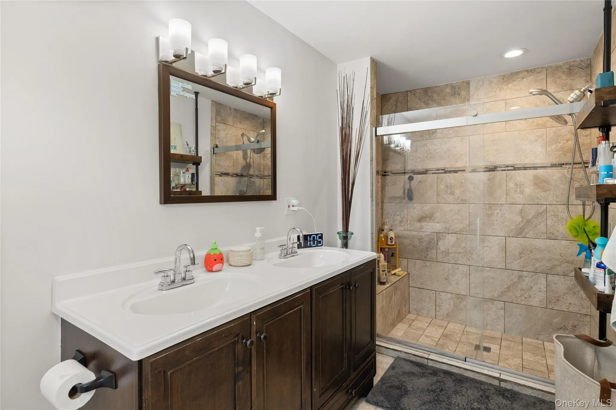 5 Charles Court, Smithtown, NY, 3 Bedrooms Bedrooms, 8 Rooms Rooms,2 BathroomsBathrooms,Residential,For Rent,Charles,0,1054696 5 Charles Court, Smithtown, NY, 3 Bedrooms Bedrooms, 8 Rooms Rooms,2 BathroomsBathrooms,Residential,For Rent,Charles,0,1054696