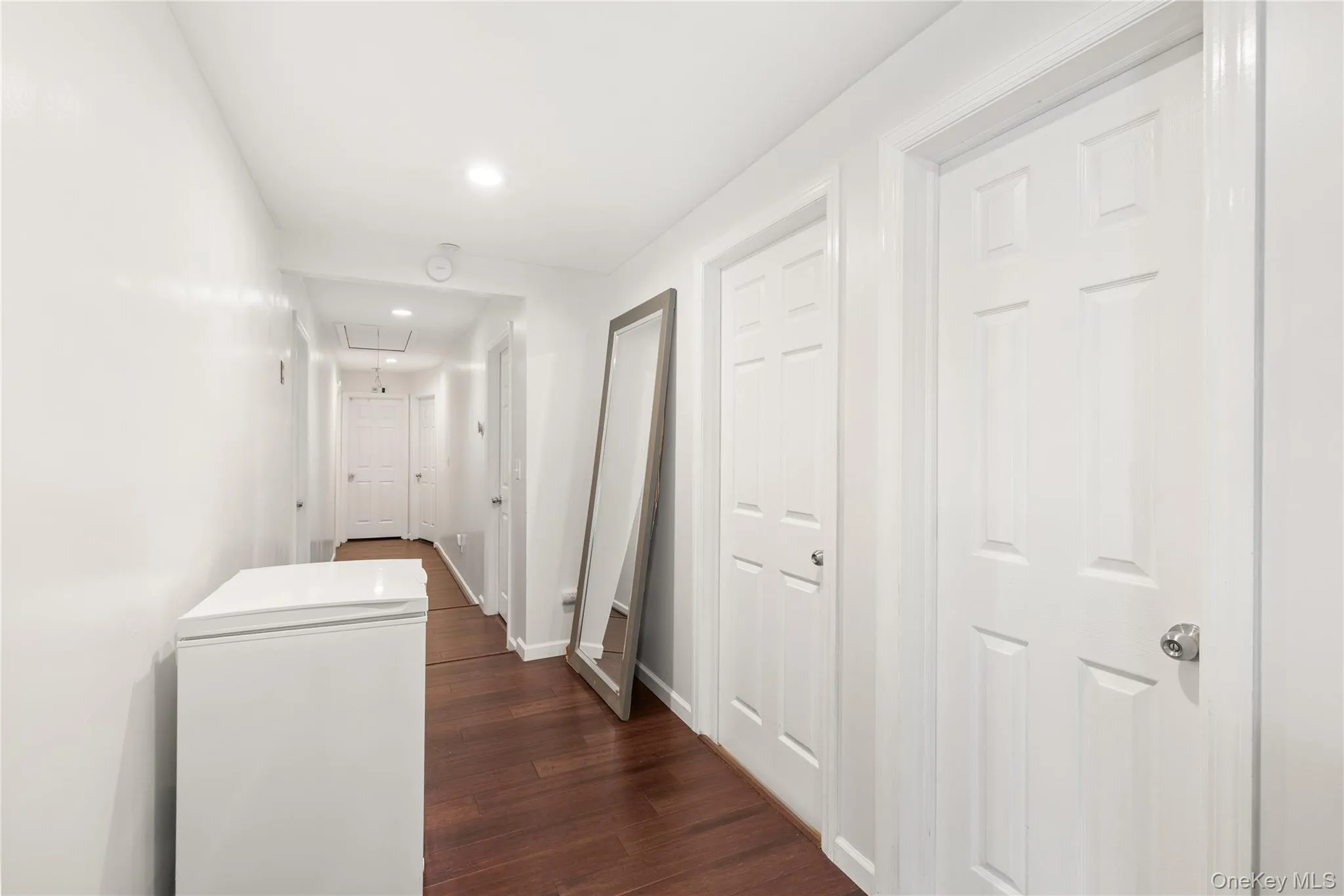5 Charles Court, Smithtown, NY, 3 Bedrooms Bedrooms, 8 Rooms Rooms,2 BathroomsBathrooms,Residential,For Rent,Charles,0,1054696 5 Charles Court, Smithtown, NY, 3 Bedrooms Bedrooms, 8 Rooms Rooms,2 BathroomsBathrooms,Residential,For Rent,Charles,0,1054696