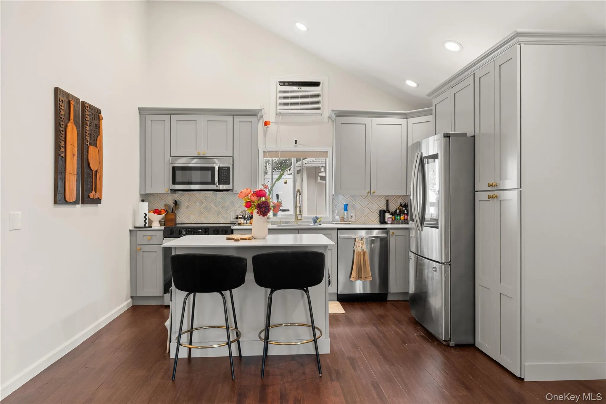 5 Charles Court, Smithtown, NY, 3 Bedrooms Bedrooms, 8 Rooms Rooms,2 BathroomsBathrooms,Residential,For Rent,Charles,0,1054696 5 Charles Court, Smithtown, NY, 3 Bedrooms Bedrooms, 8 Rooms Rooms,2 BathroomsBathrooms,Residential,For Rent,Charles,0,1054696