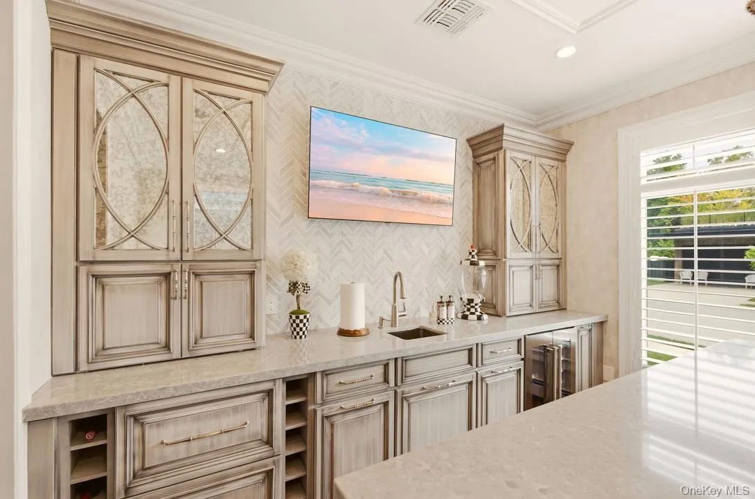 16 Belvedere Court, New York, NY, 4 Bedrooms Bedrooms, 10 Rooms Rooms,3 BathroomsBathrooms,Residential,For Rent,Belvedere,0,1054699 16 Belvedere Court, New York, NY, 4 Bedrooms Bedrooms, 10 Rooms Rooms,3 BathroomsBathrooms,Residential,For Rent,Belvedere,0,1054699