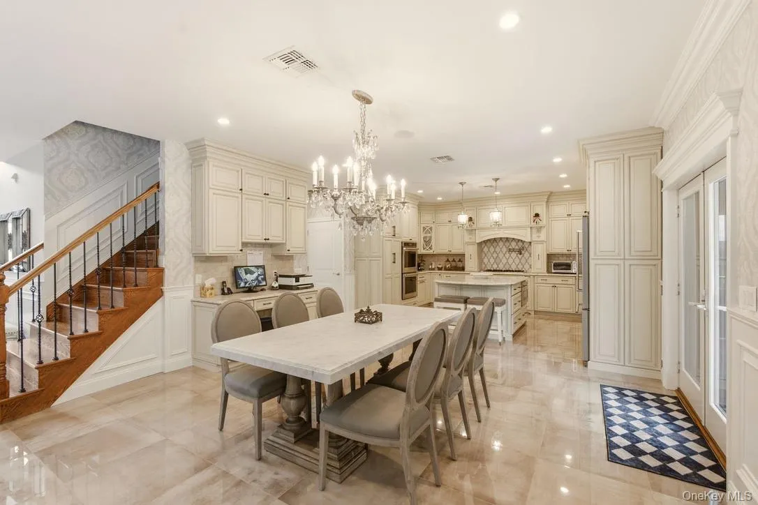 16 Belvedere Court, New York, NY, 4 Bedrooms Bedrooms, 10 Rooms Rooms,3 BathroomsBathrooms,Residential,For Rent,Belvedere,0,1054699 16 Belvedere Court, New York, NY, 4 Bedrooms Bedrooms, 10 Rooms Rooms,3 BathroomsBathrooms,Residential,For Rent,Belvedere,0,1054699